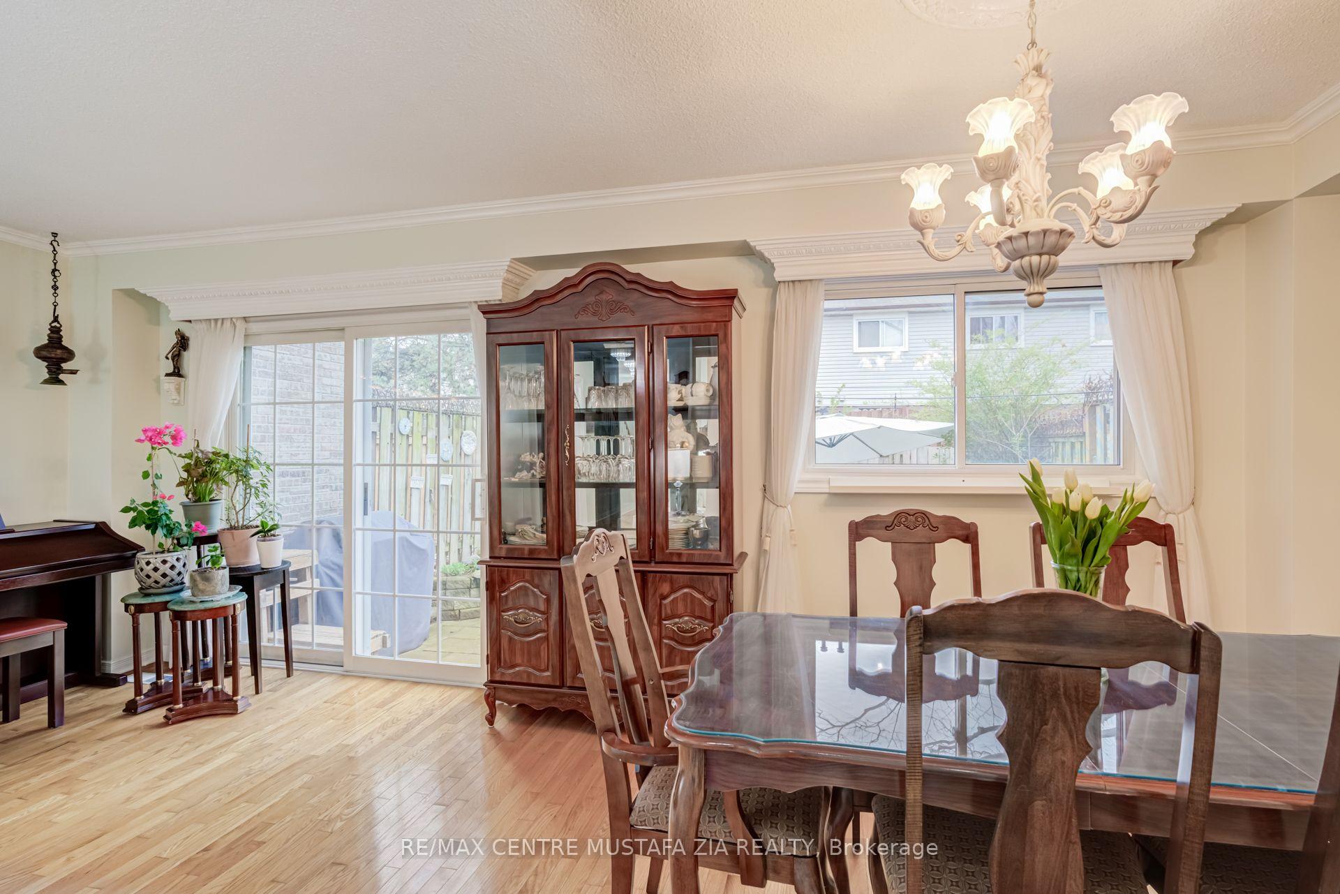 Photo 19 of Unit 100, 2440 Bromsgrove Road, Mississauga, Clarkson — HOMEH