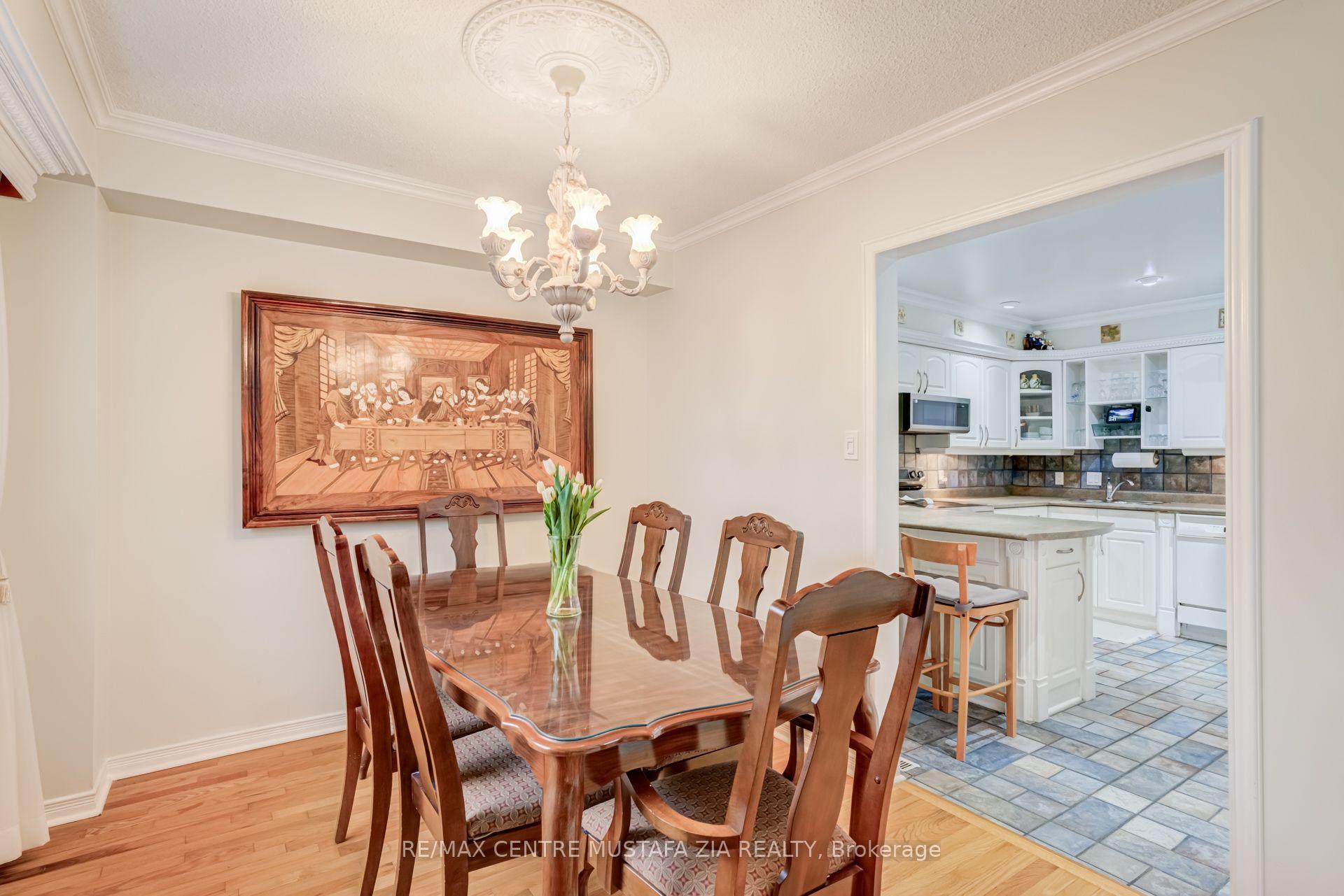 Photo 20 of Unit 100, 2440 Bromsgrove Road, Mississauga, Clarkson — HOMEH
