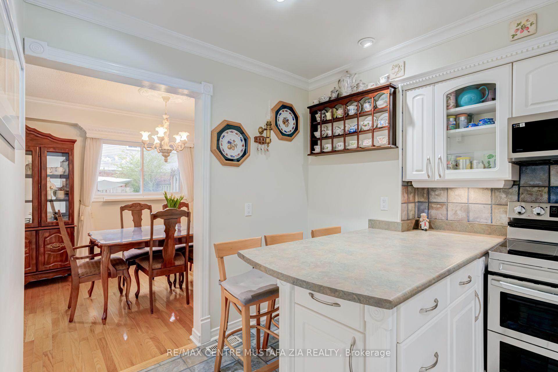 Photo 21 of Unit 100, 2440 Bromsgrove Road, Mississauga, Clarkson — HOMEH