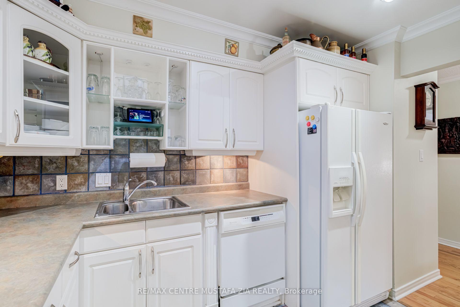 Photo 27 of Unit 100, 2440 Bromsgrove Road, Mississauga, Clarkson — HOMEH