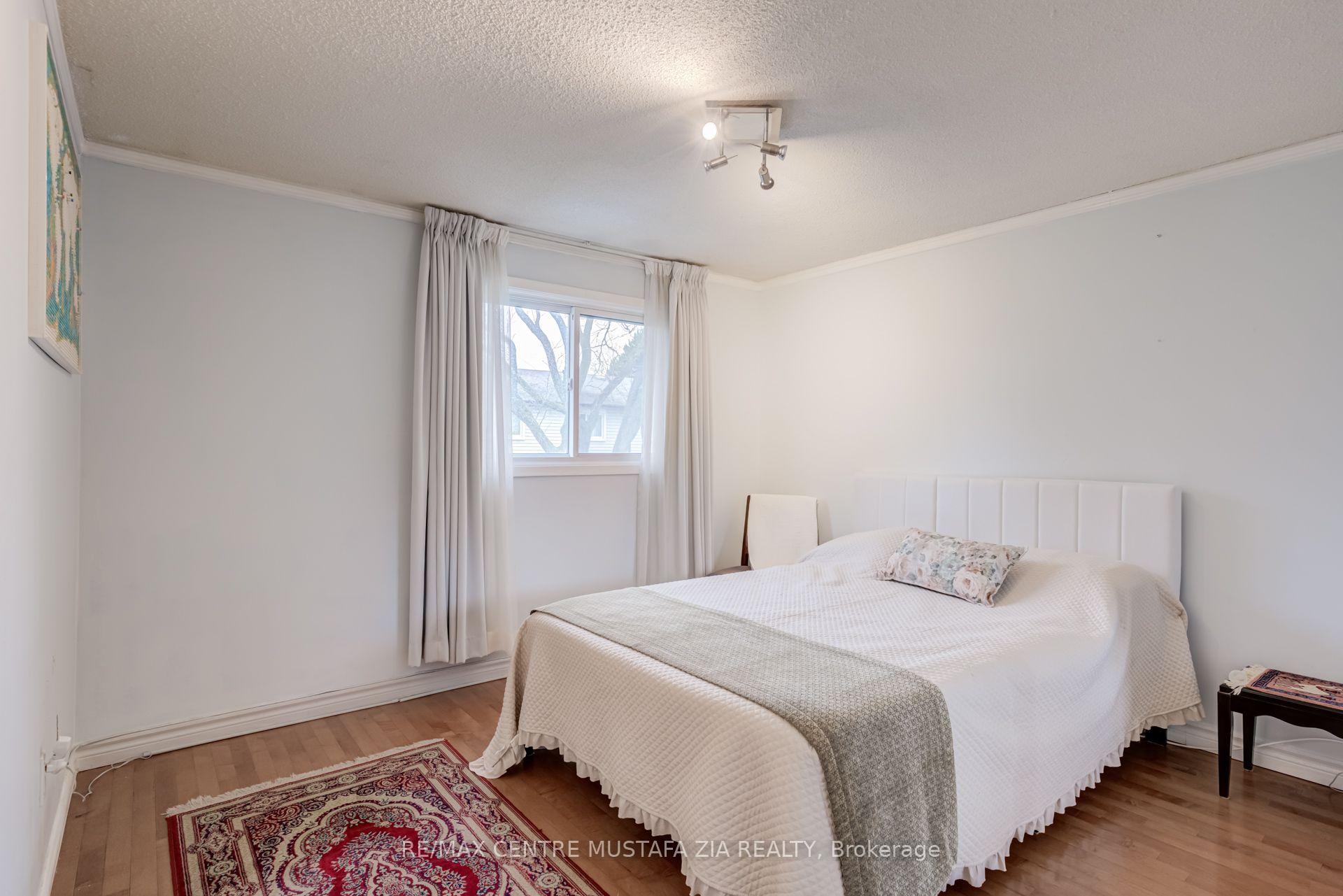 Photo 33 of Unit 100, 2440 Bromsgrove Road, Mississauga, Clarkson — HOMEH