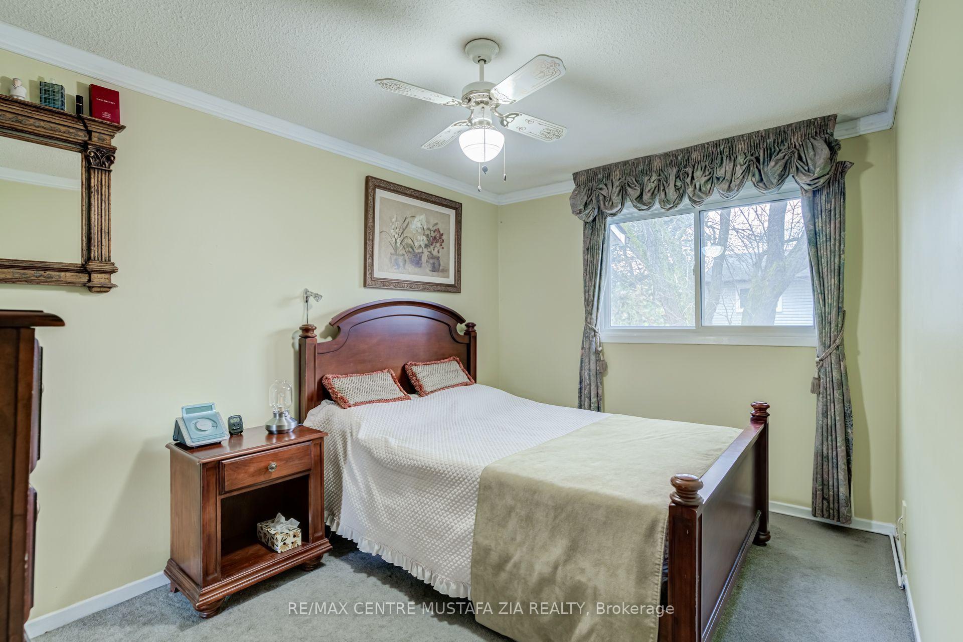 Photo 35 of Unit 100, 2440 Bromsgrove Road, Mississauga, Clarkson — HOMEH