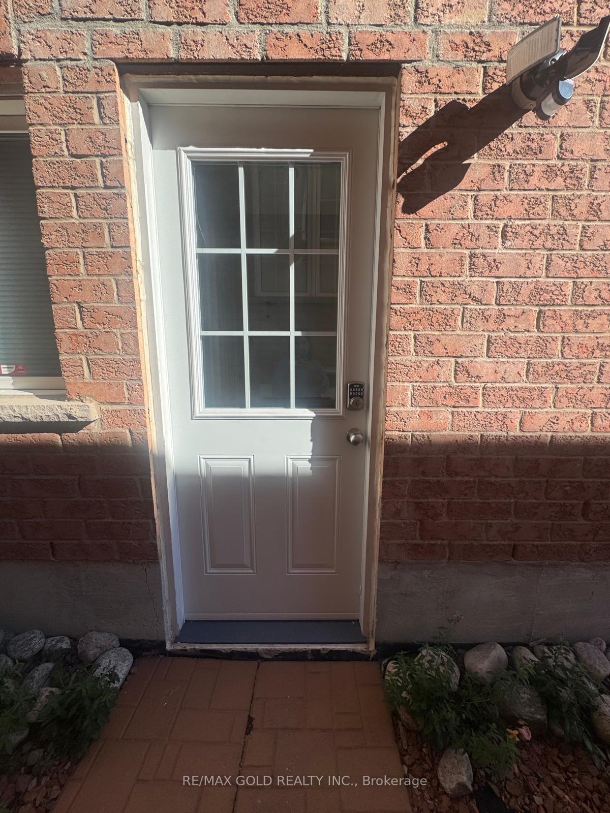 Photo 2 of 7269 Lantern Fly Hollow, Mississauga, Meadowvale Village — HOMEH