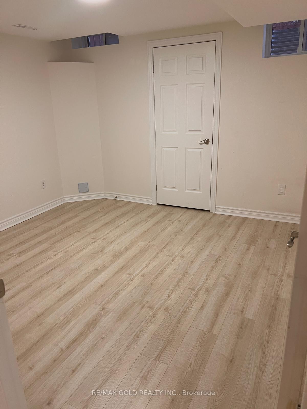 Photo 11 of 7269 Lantern Fly Hollow, Mississauga, Meadowvale Village — HOMEH
