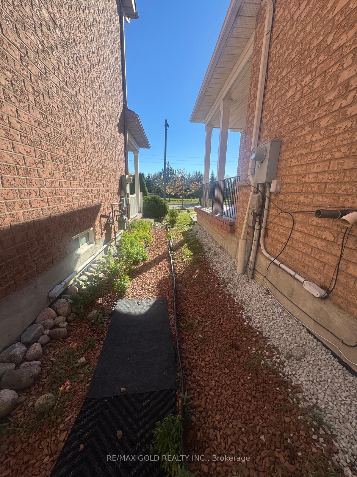 Photo 17 of 7269 Lantern Fly Hollow, Mississauga, Meadowvale Village — HOMEH