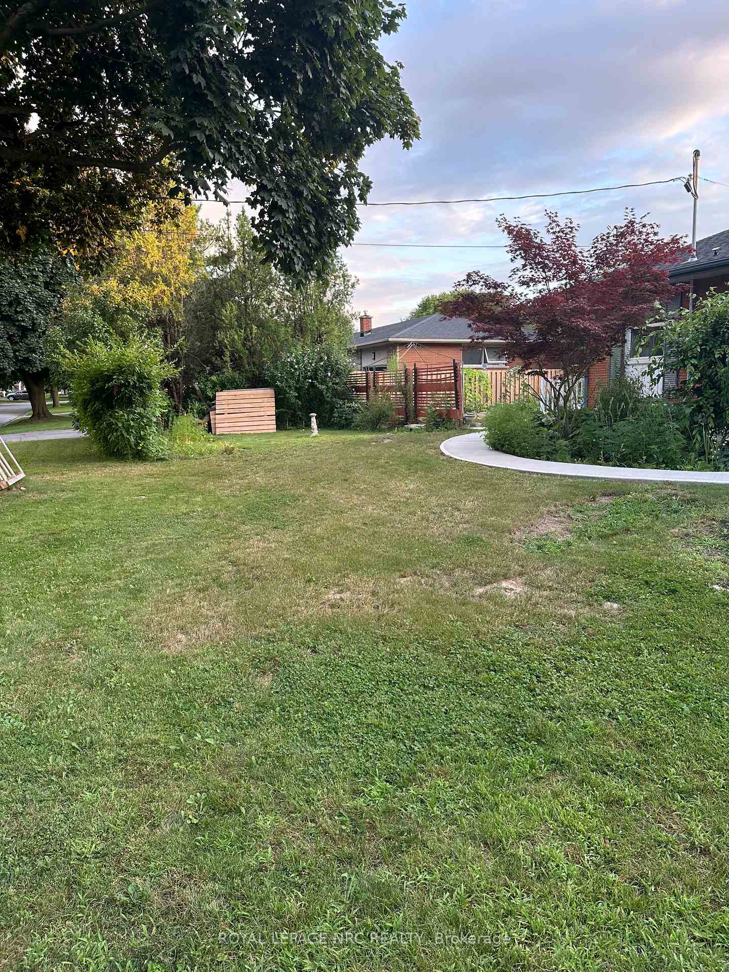 Photo 2 of Unit Lower, 35 O'mara Drive, St. Catharines, Vine/Linwell — HOMEH
