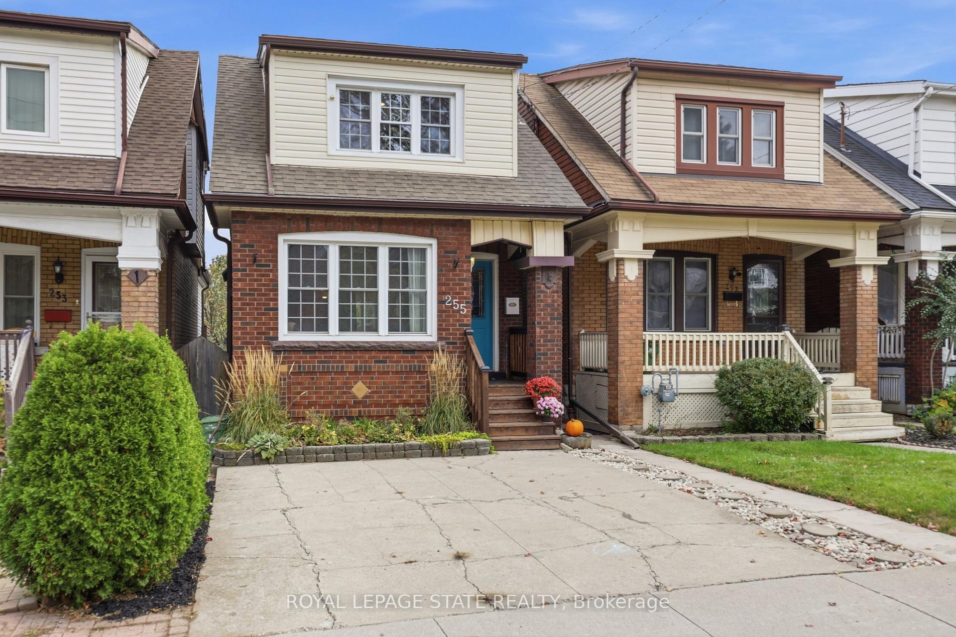 Photo 4 of 255 Ottawa Street S, Hamilton, Delta — HOMEH