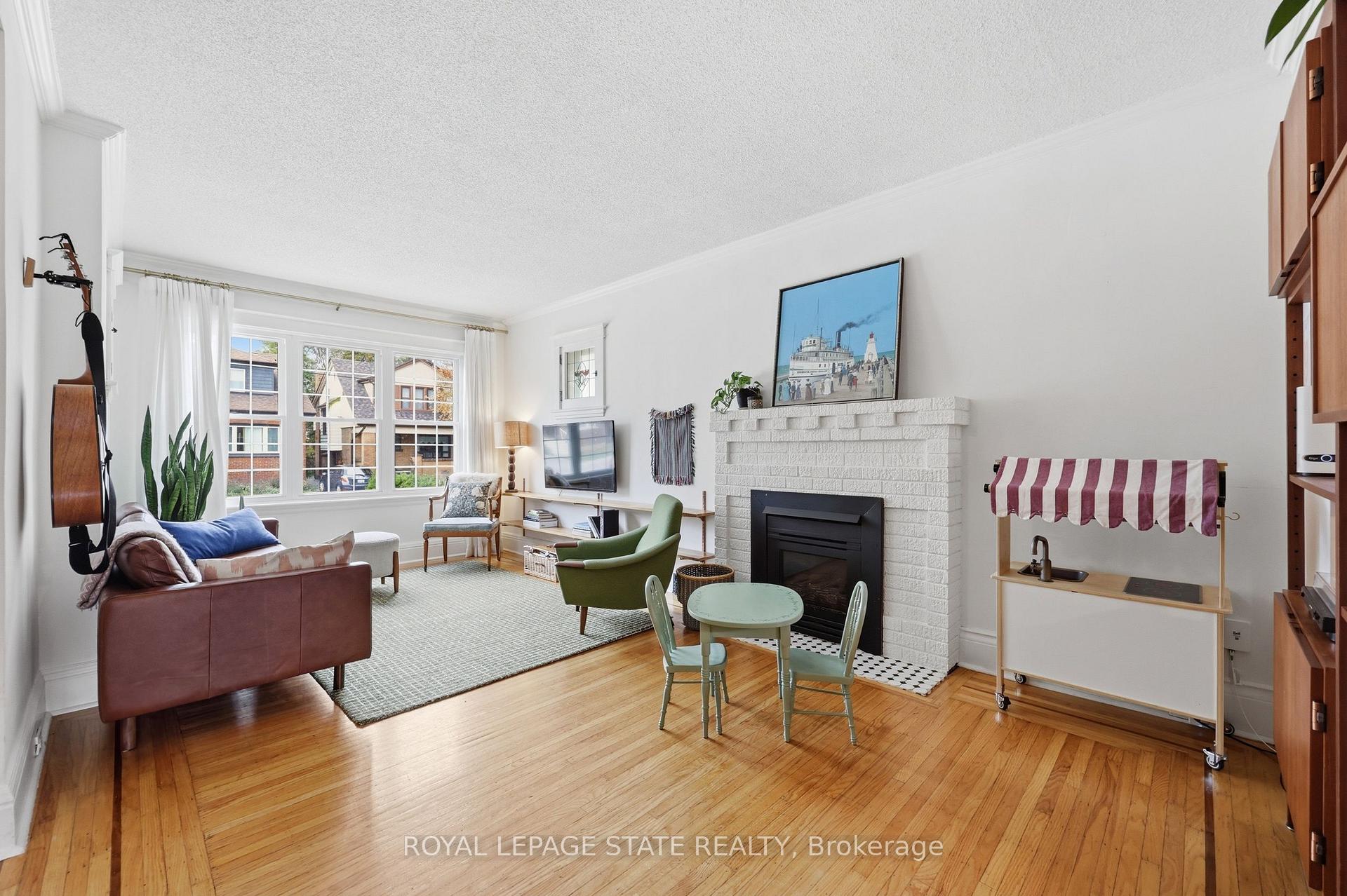 Photo 8 of 255 Ottawa Street S, Hamilton, Delta — HOMEH