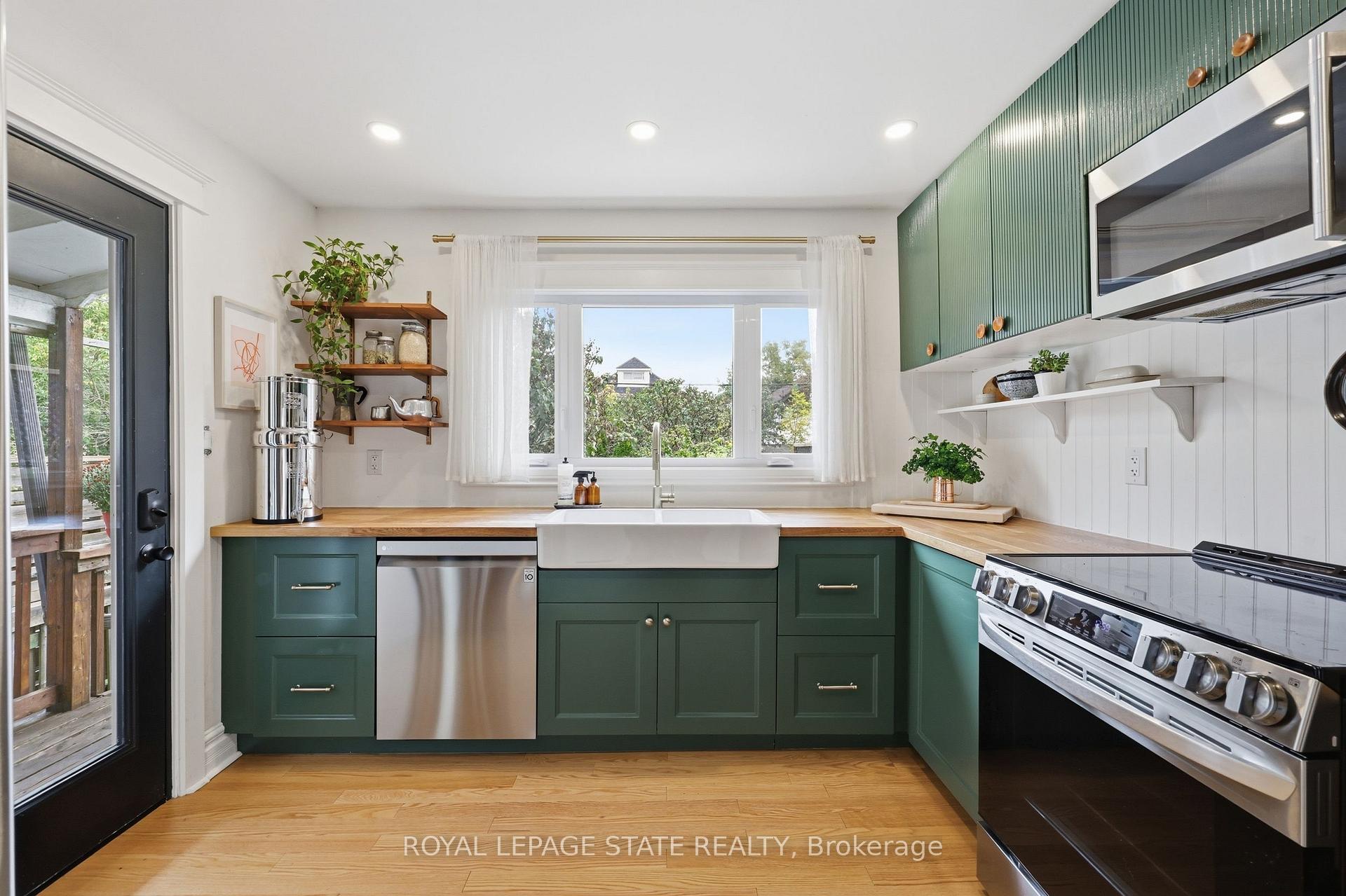 Photo 14 of 255 Ottawa Street S, Hamilton, Delta — HOMEH