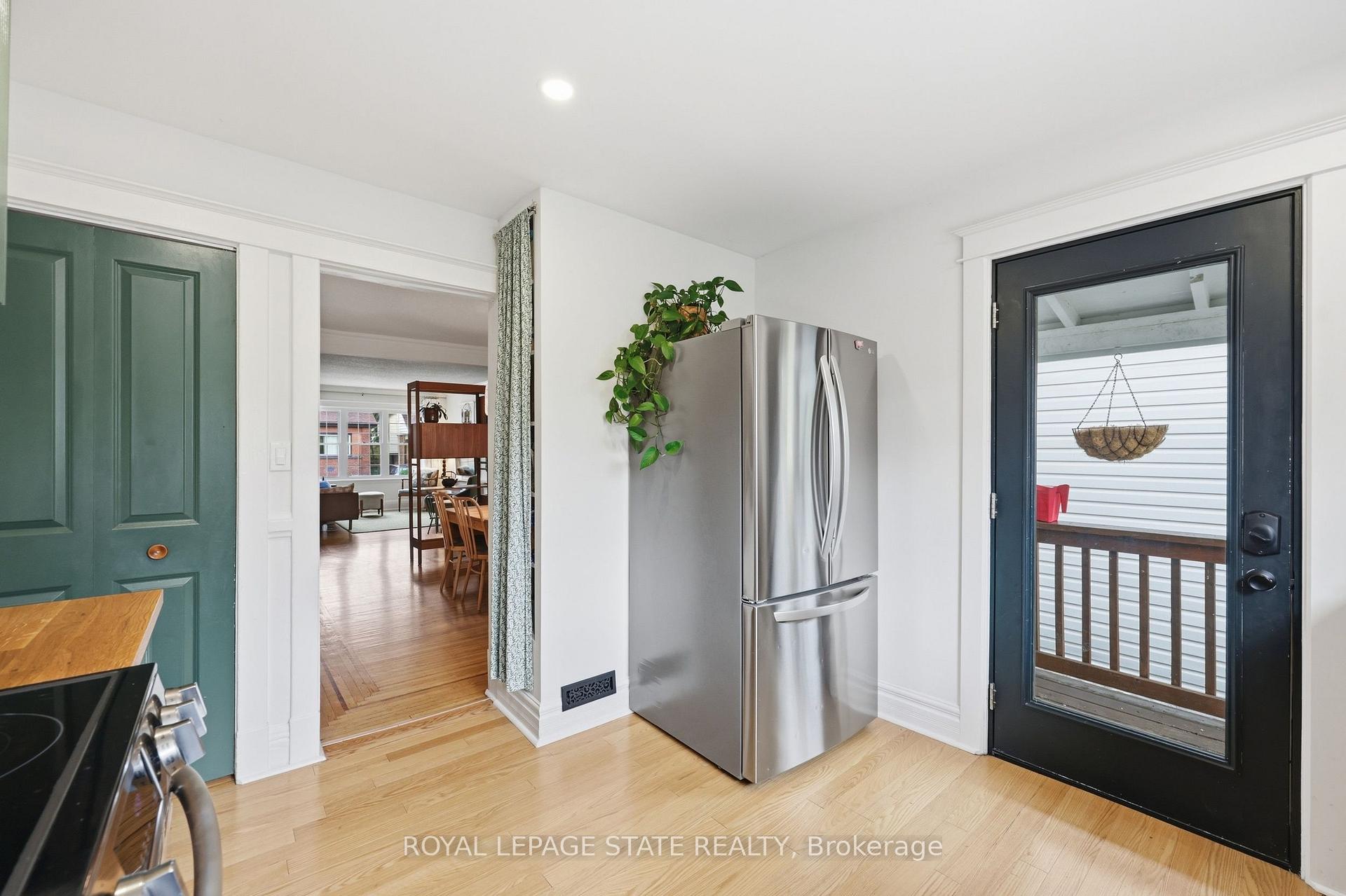 Photo 16 of 255 Ottawa Street S, Hamilton, Delta — HOMEH