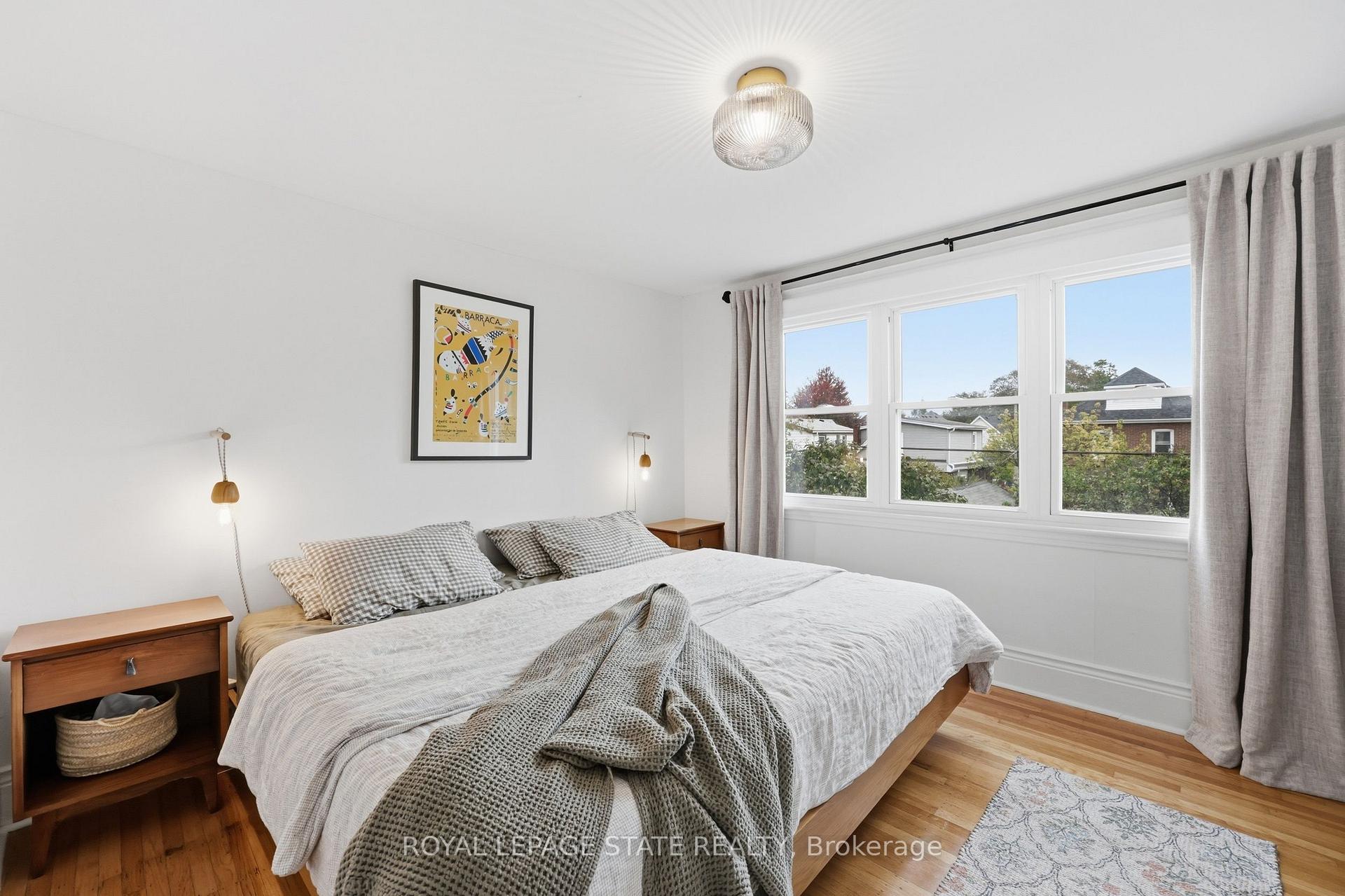 Photo 17 of 255 Ottawa Street S, Hamilton, Delta — HOMEH