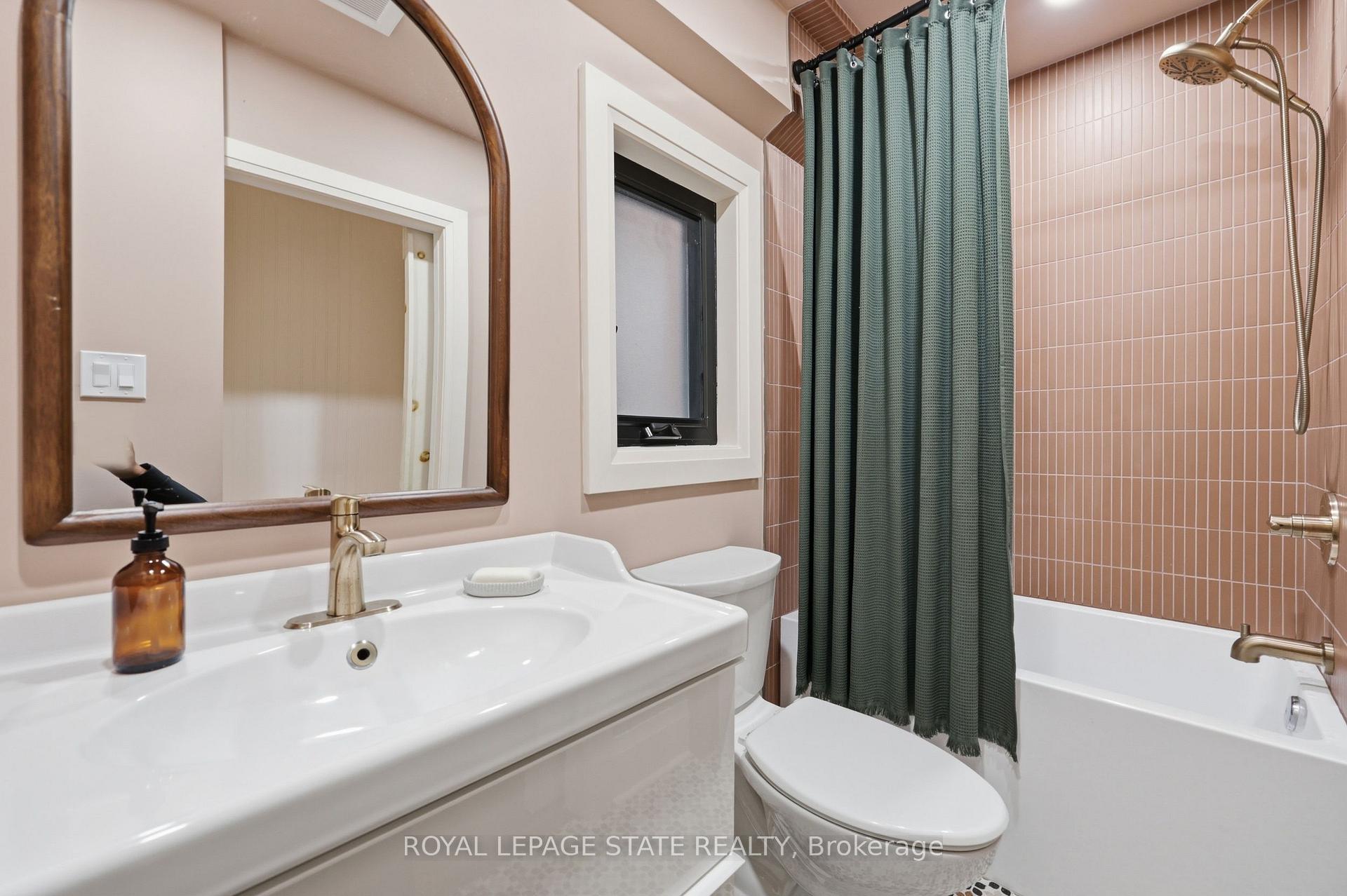 Photo 24 of 255 Ottawa Street S, Hamilton, Delta — HOMEH