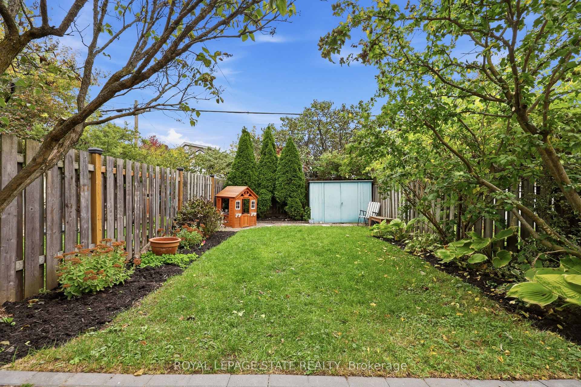Photo 33 of 255 Ottawa Street S, Hamilton, Delta — HOMEH