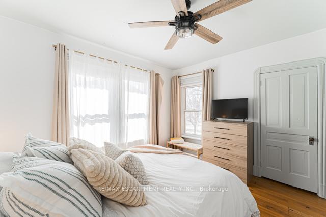 Photo 14 of 79 McMurray Street, Bracebridge — HOMEH