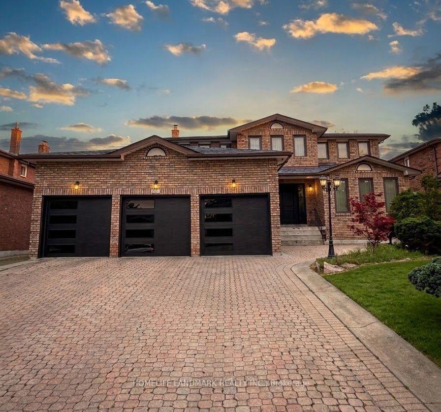 Photo 1 of 11 Ravenhill Crescent, Markham, Milliken Mills East — HOMEH