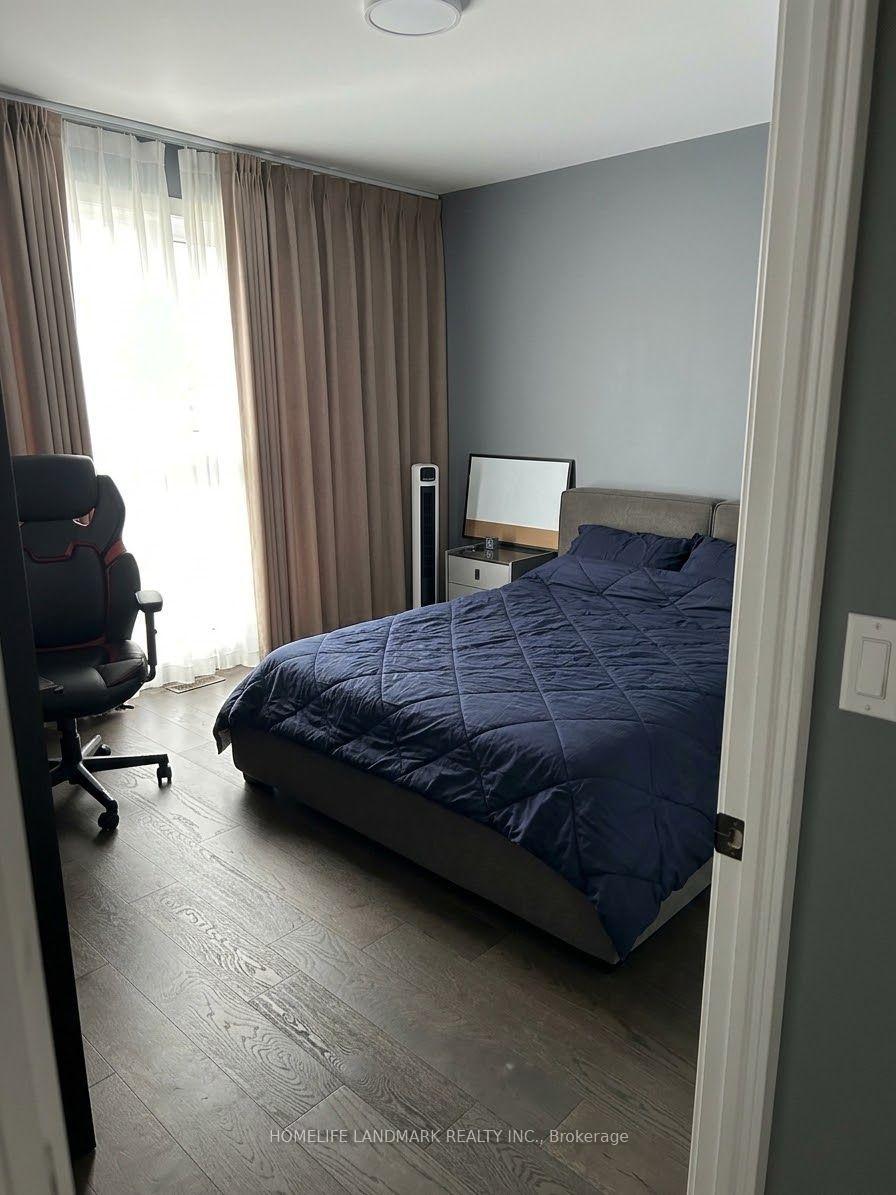 Photo 15 of 11 Ravenhill Crescent, Markham, Milliken Mills East — HOMEH