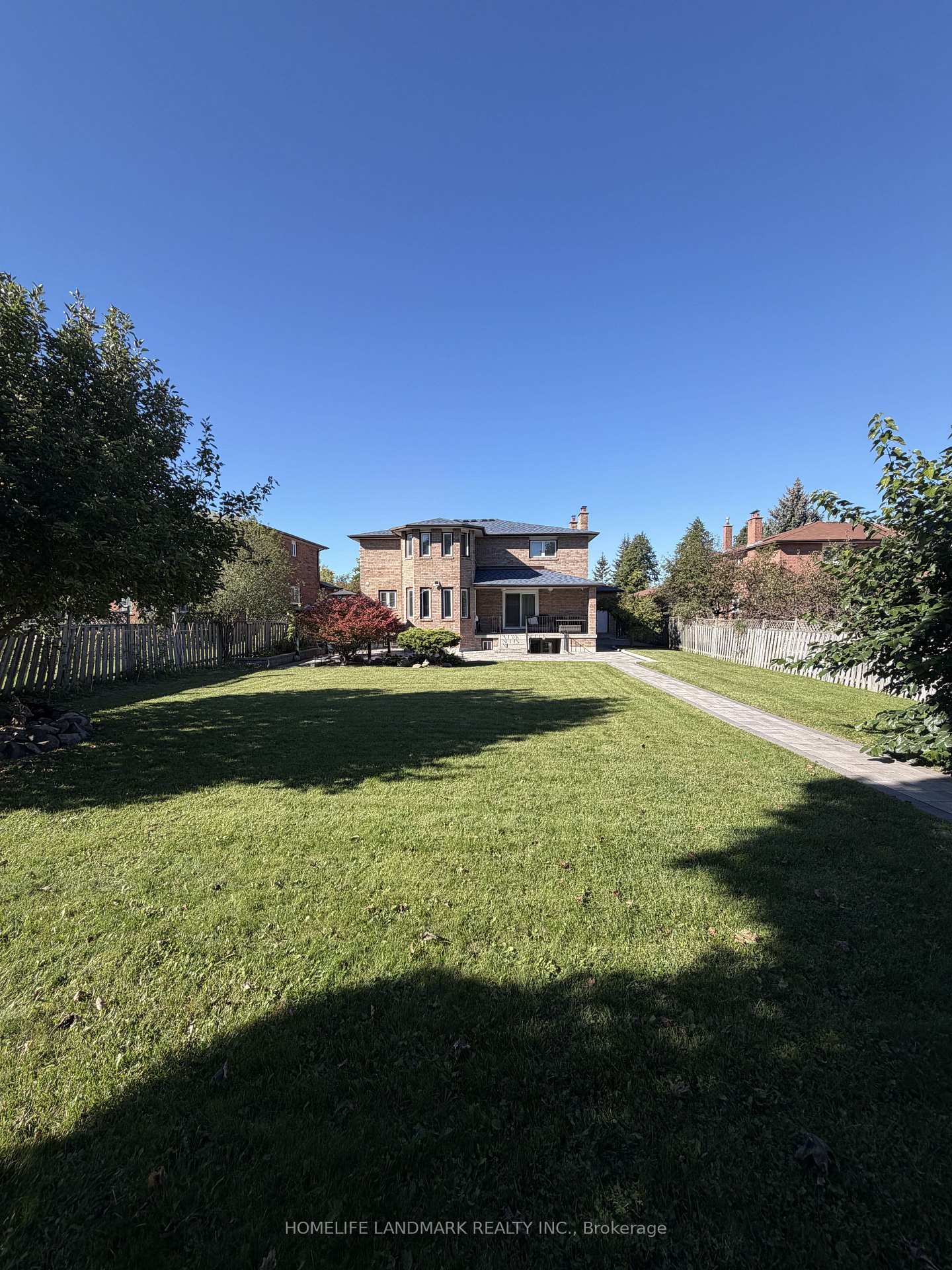 Photo 18 of 11 Ravenhill Crescent, Markham, Milliken Mills East — HOMEH