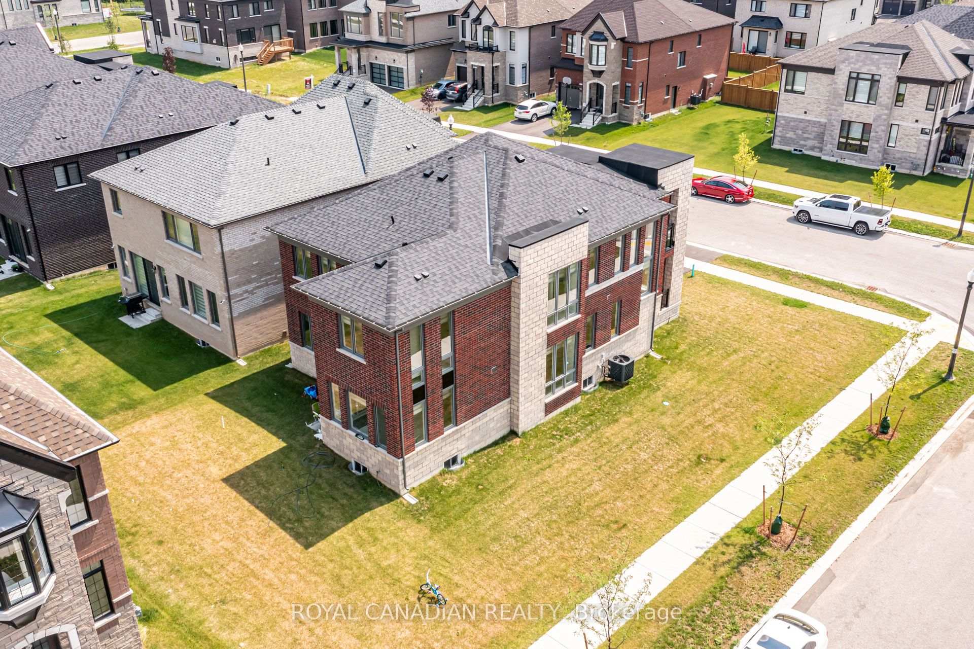 Photo 39 of 1439 Upper Thames Drive, Woodstock, Woodstock - North — HOMEH
