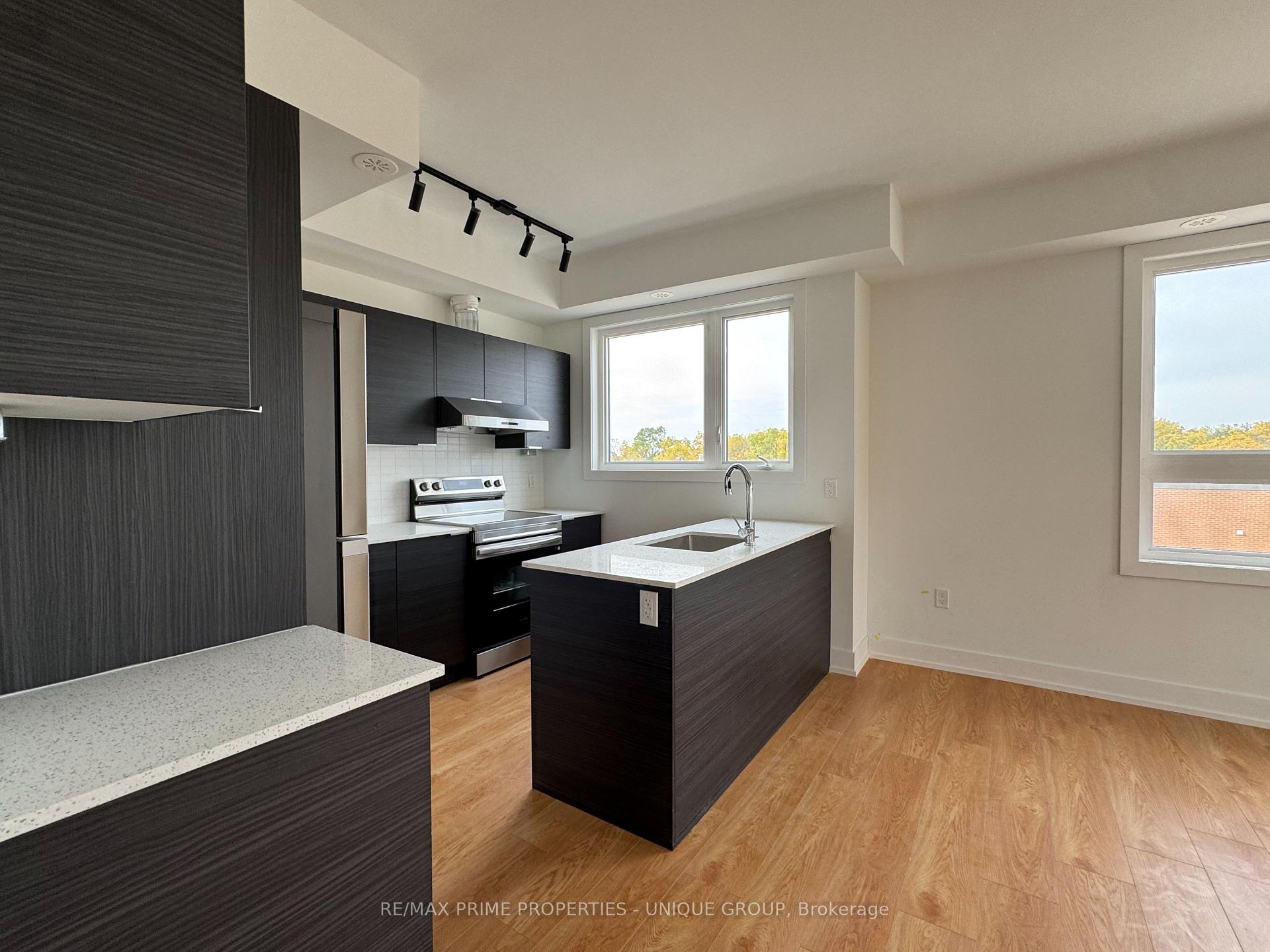 Photo 3 of Unit 102, 1 Comely Way, Markham, Milliken Mills West — HOMEH