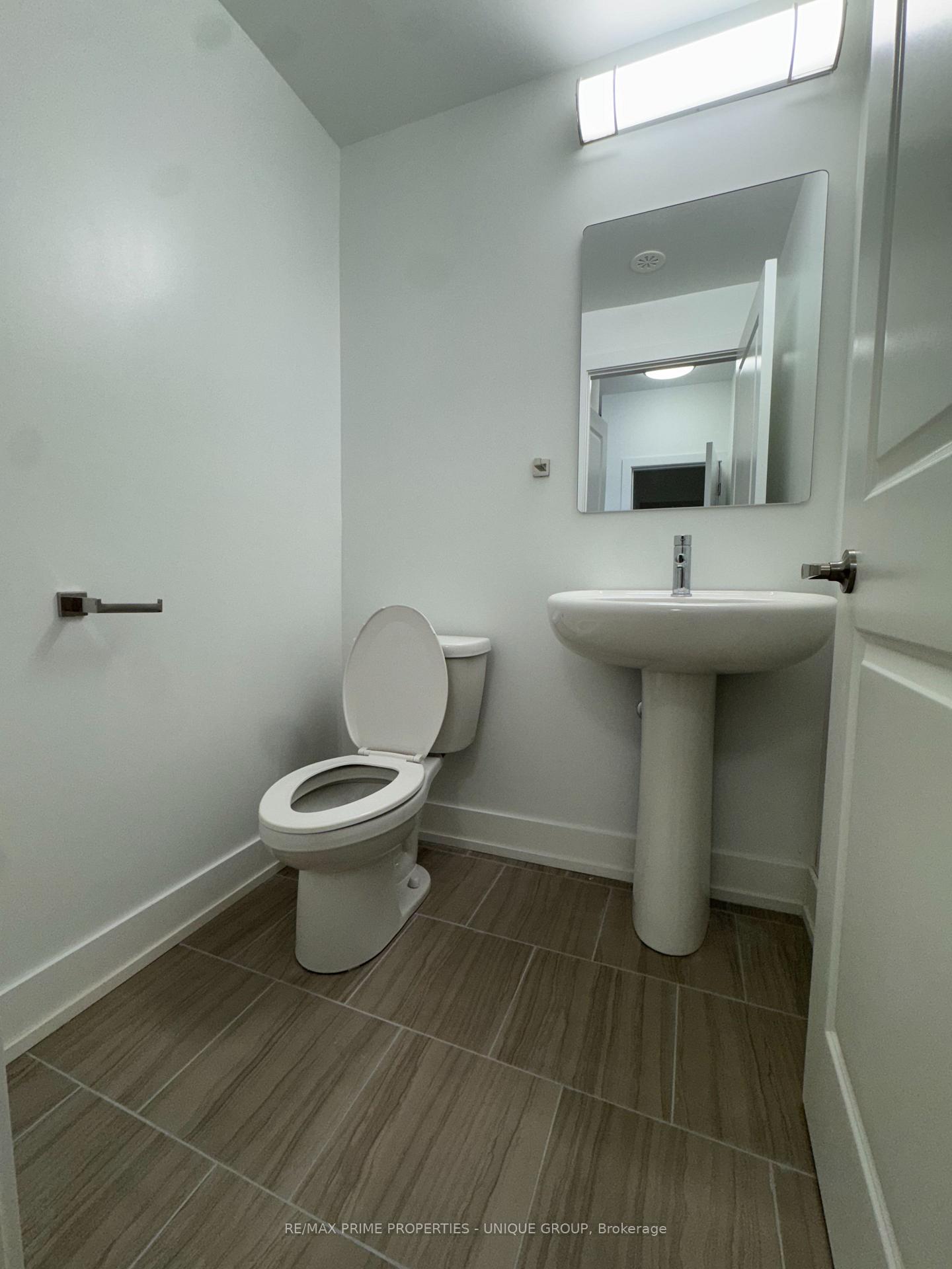Photo 10 of Unit 102, 1 Comely Way, Markham, Milliken Mills West — HOMEH