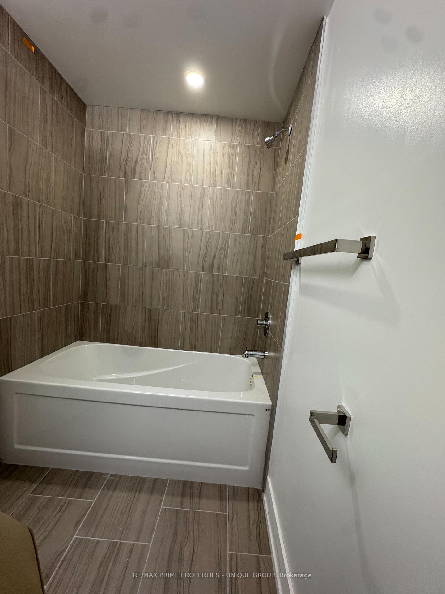 Photo 11 of Unit 102, 1 Comely Way, Markham, Milliken Mills West — HOMEH