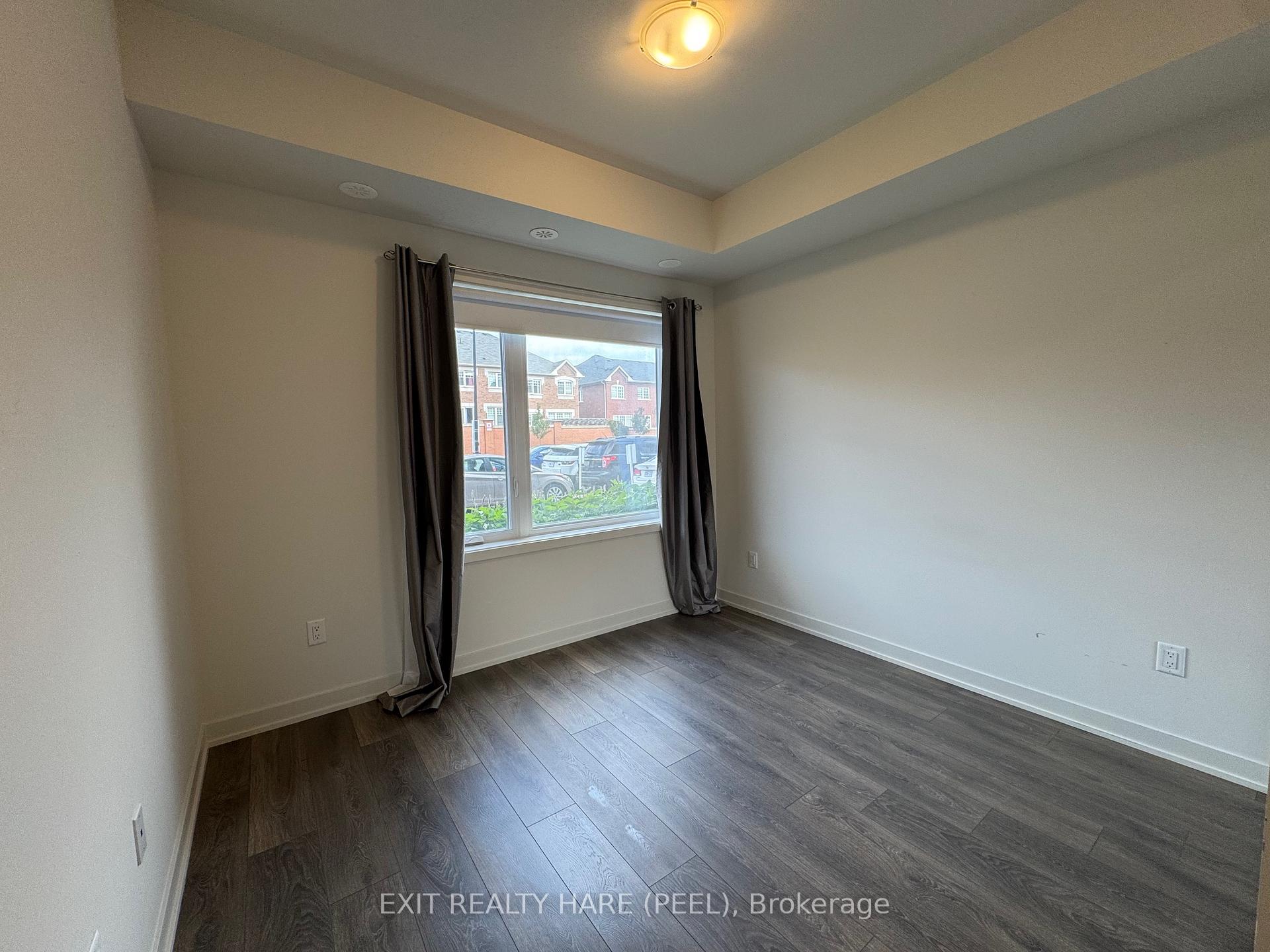 Photo 5 of Unit 115, 62 Sky Harbour Drive, Brampton, Bram West — HOMEH