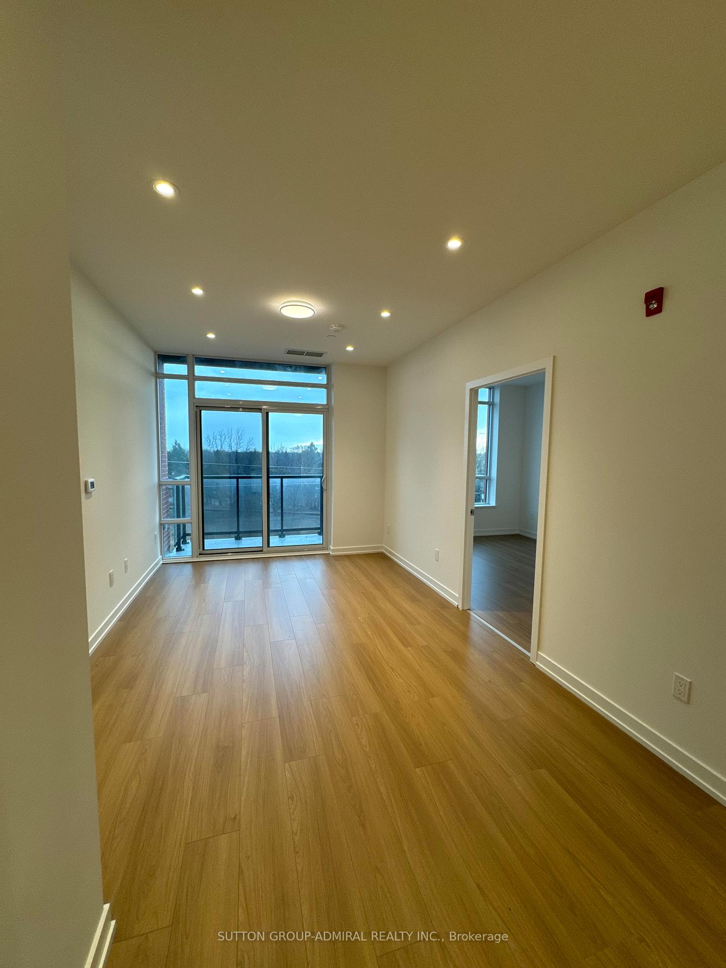 Photo 8 of Unit 514, 1010 Dundas Street E, Whitby, Pringle Creek — HOMEH