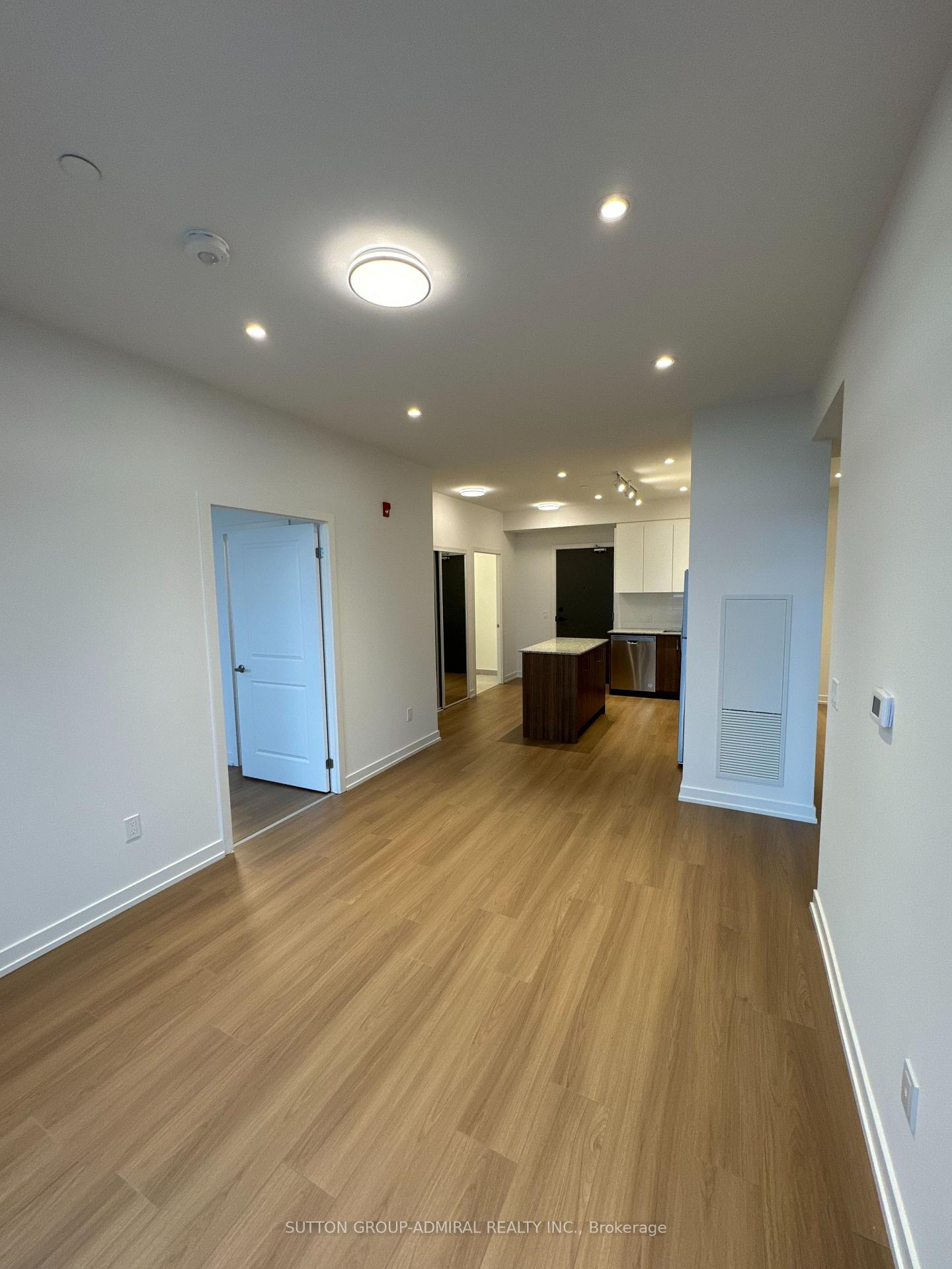 Photo 10 of Unit 514, 1010 Dundas Street E, Whitby, Pringle Creek — HOMEH