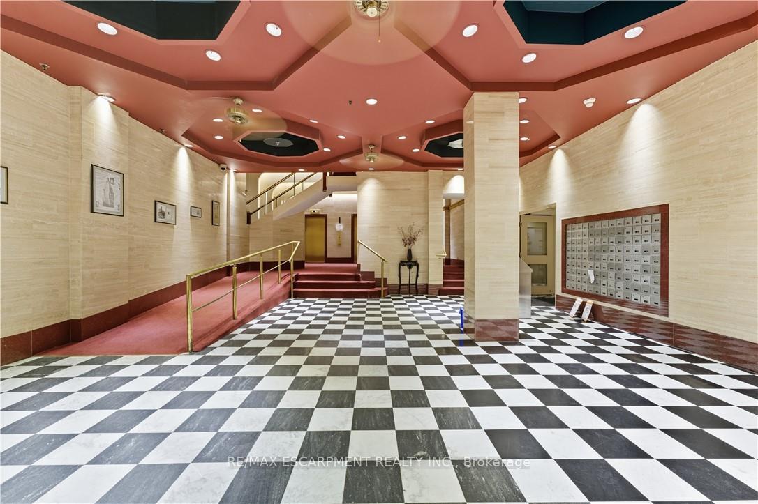 Photo 9 of Unit 810, 36 James Street S, Hamilton, Central — HOMEH