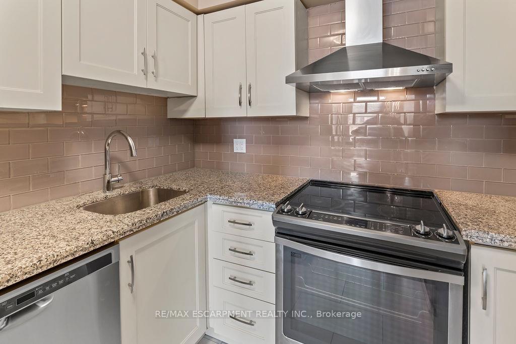 Photo 15 of Unit 810, 36 James Street S, Hamilton, Central — HOMEH