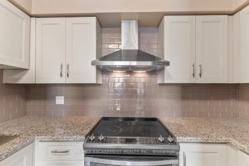 Photo 17 of Unit 810, 36 James Street S, Hamilton, Central — HOMEH