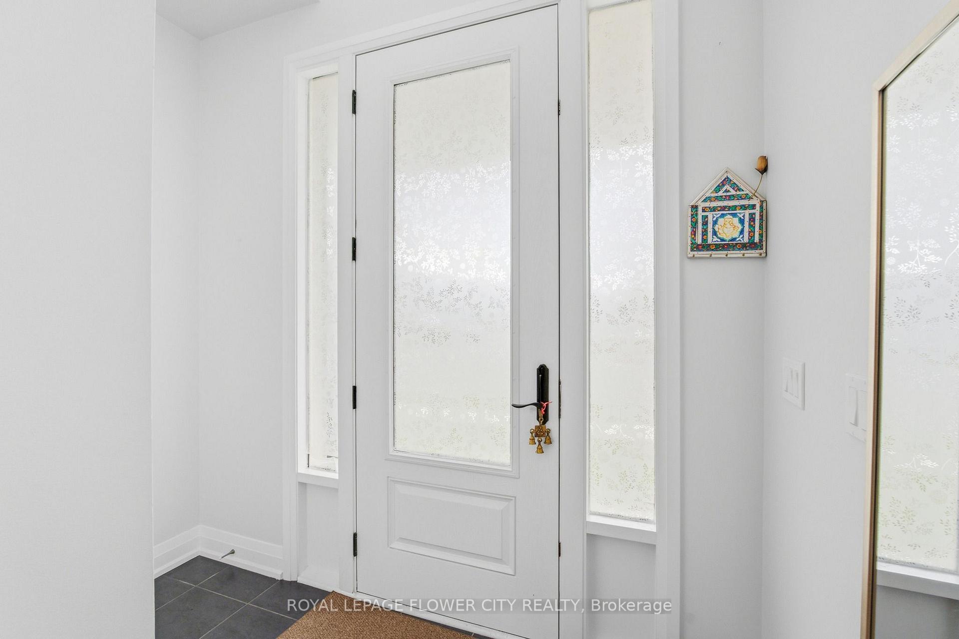 Photo 5 of 847 Queenston Boulevard, Woodstock, Woodstock - North — HOMEH