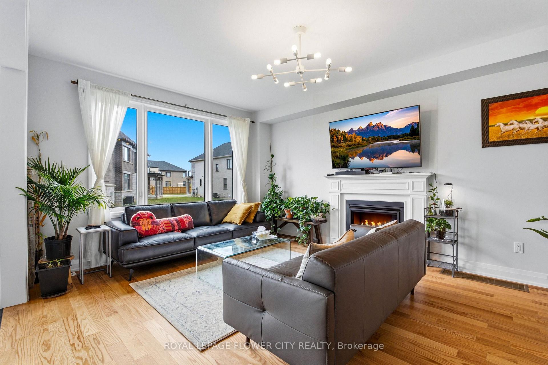 Photo 13 of 847 Queenston Boulevard, Woodstock, Woodstock - North — HOMEH