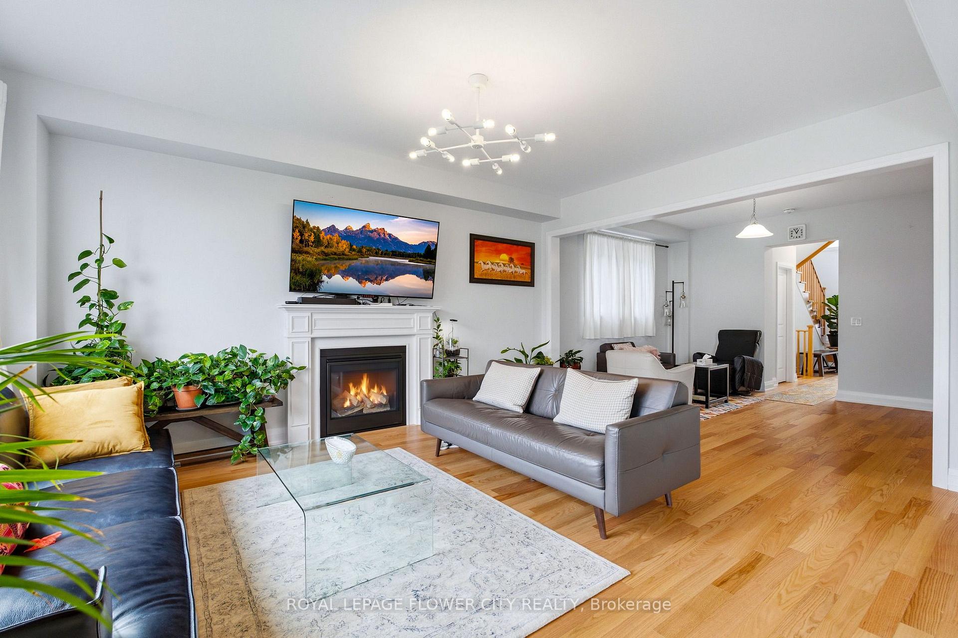 Photo 14 of 847 Queenston Boulevard, Woodstock, Woodstock - North — HOMEH