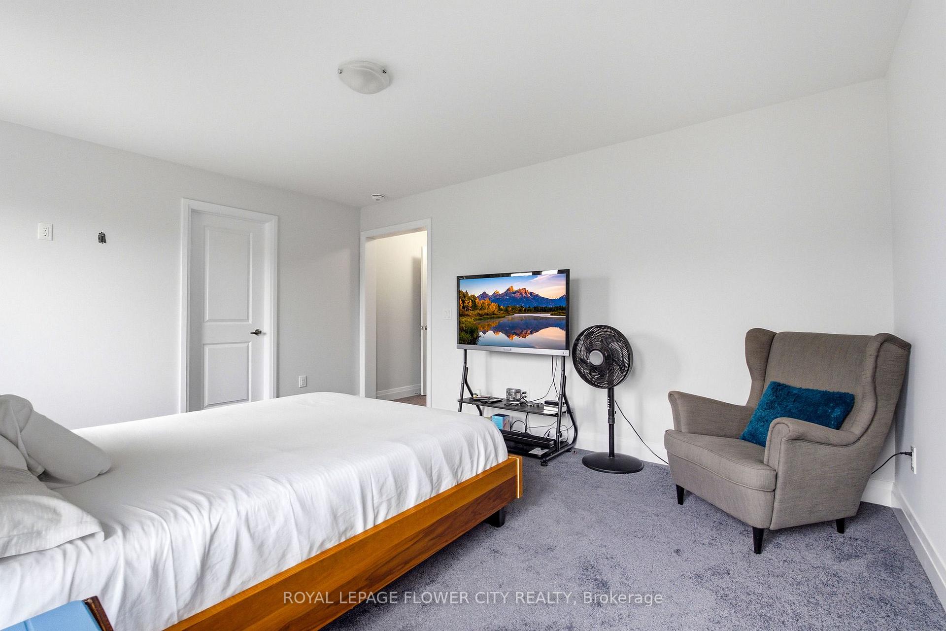 Photo 21 of 847 Queenston Boulevard, Woodstock, Woodstock - North — HOMEH