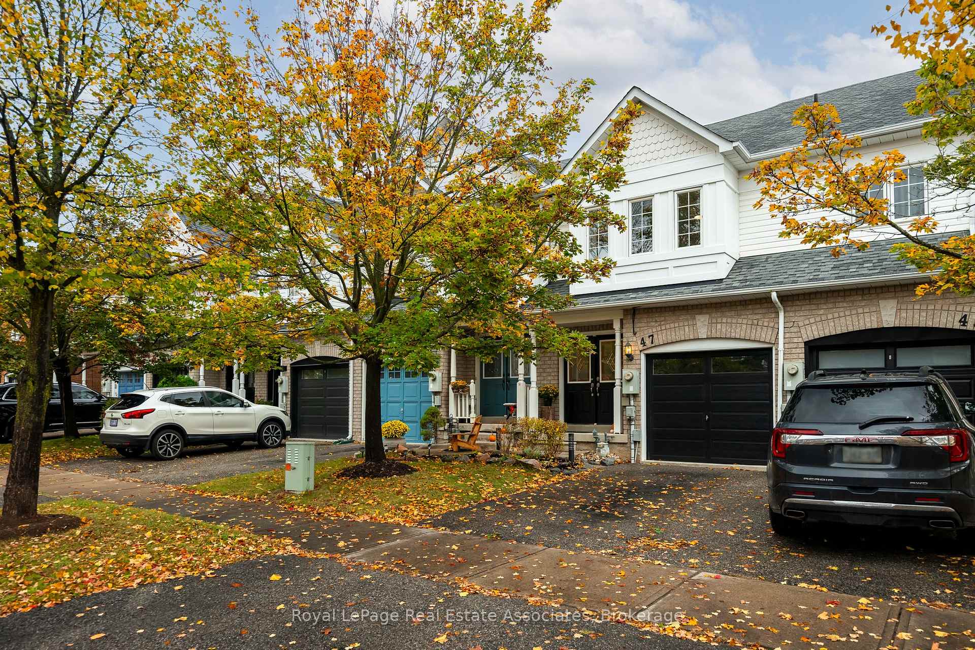 Photo 1 of 47 Bradley Drive, Halton Hills, Georgetown — HOMEH