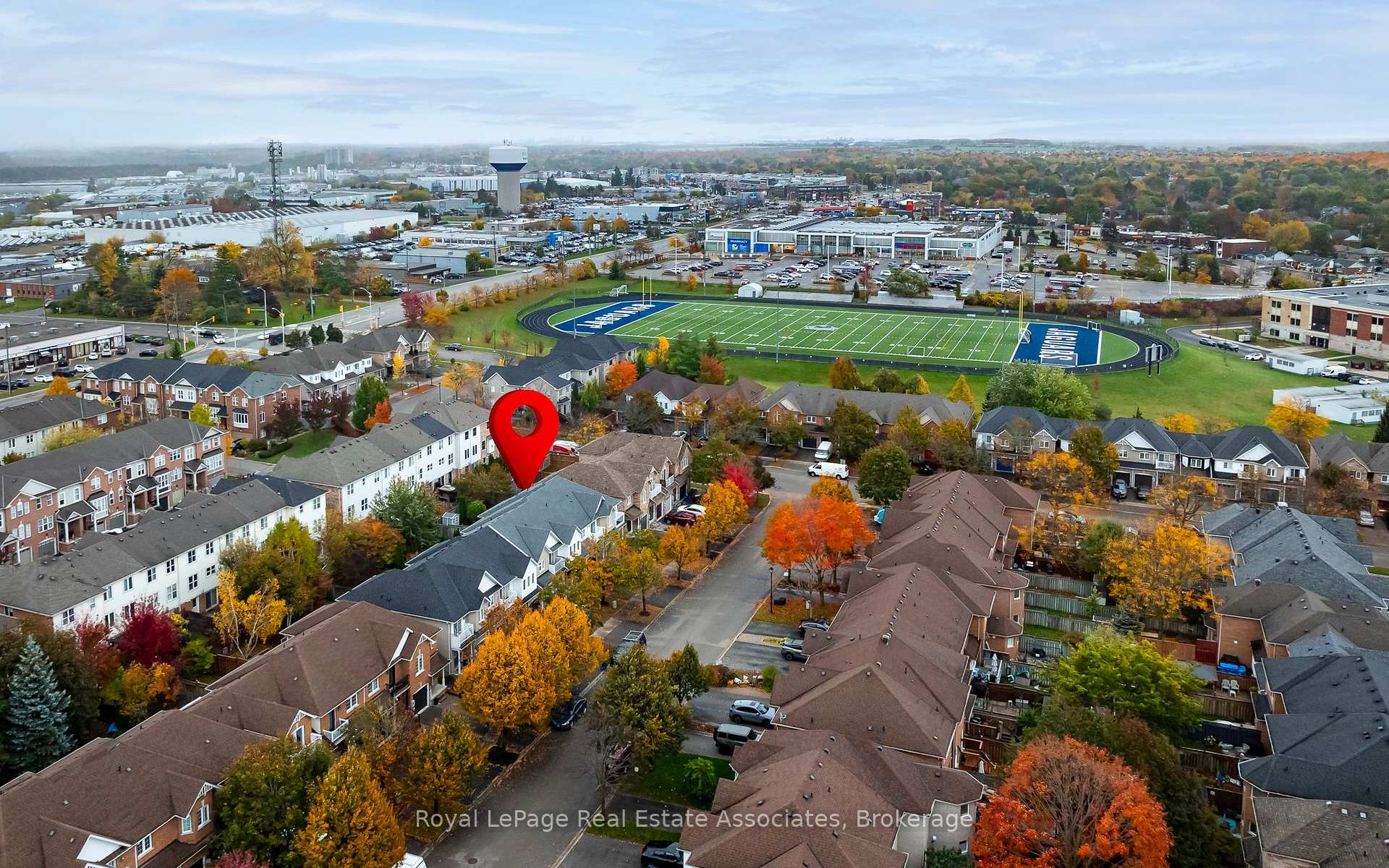 Photo 11 of 47 Bradley Drive, Halton Hills, Georgetown — HOMEH