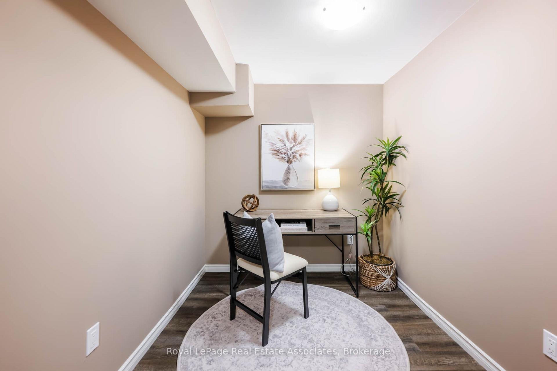 Photo 44 of 47 Bradley Drive, Halton Hills, Georgetown — HOMEH