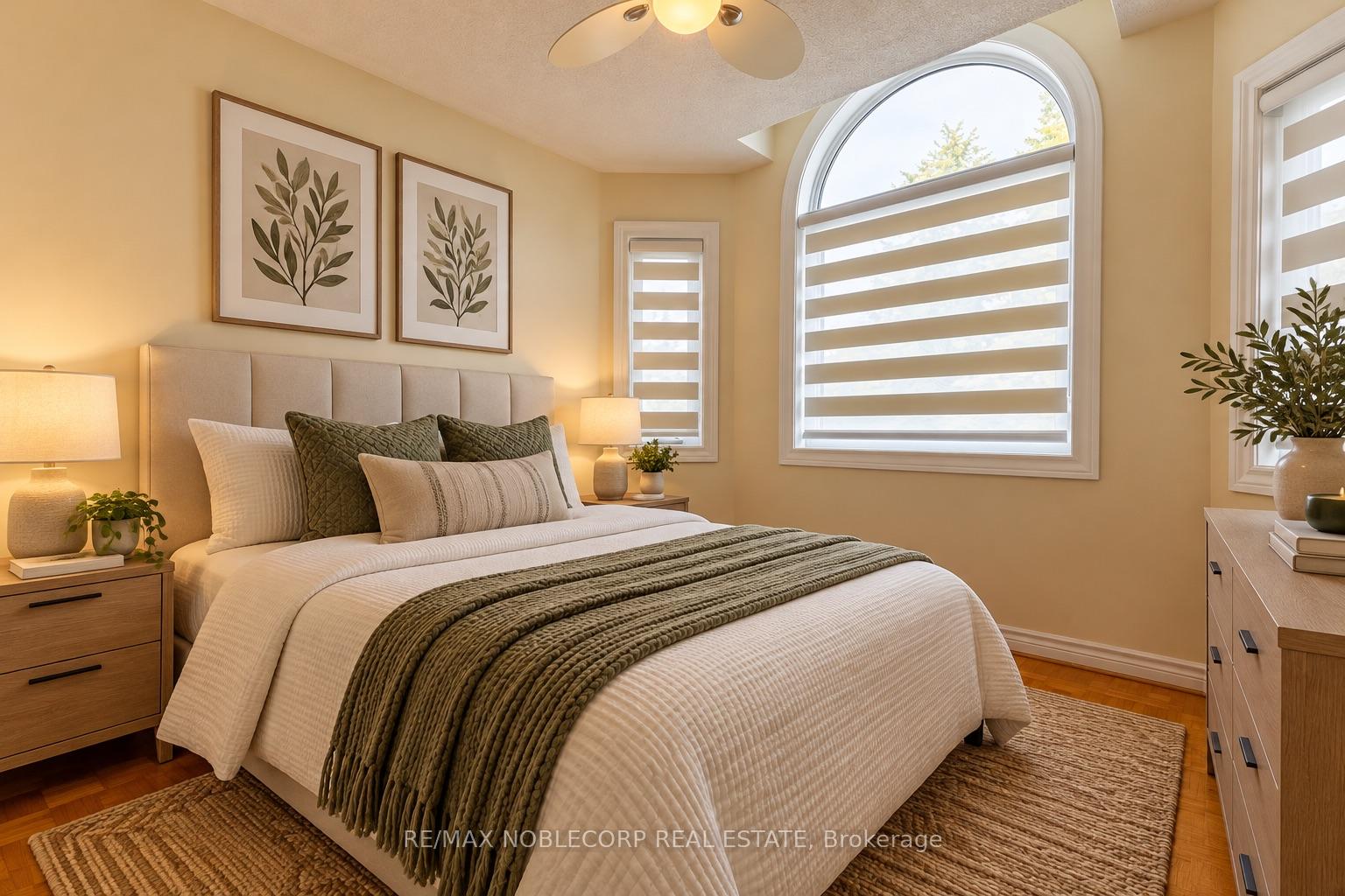 Photo 10 of 71 Castlepoint Drive, Vaughan, Elder Mills — HOMEH