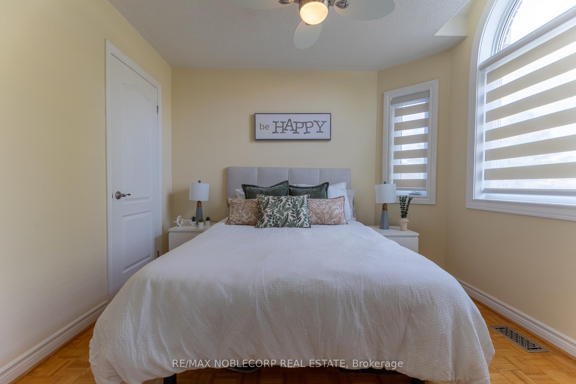 Photo 34 of 71 Castlepoint Drive, Vaughan, Elder Mills — HOMEH