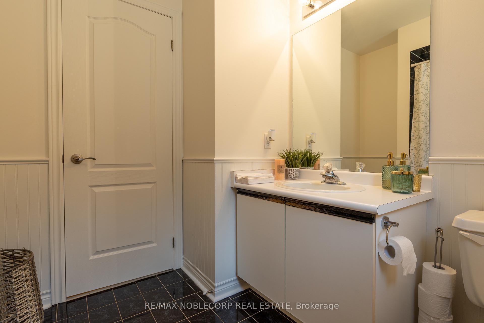 Photo 40 of 71 Castlepoint Drive, Vaughan, Elder Mills — HOMEH