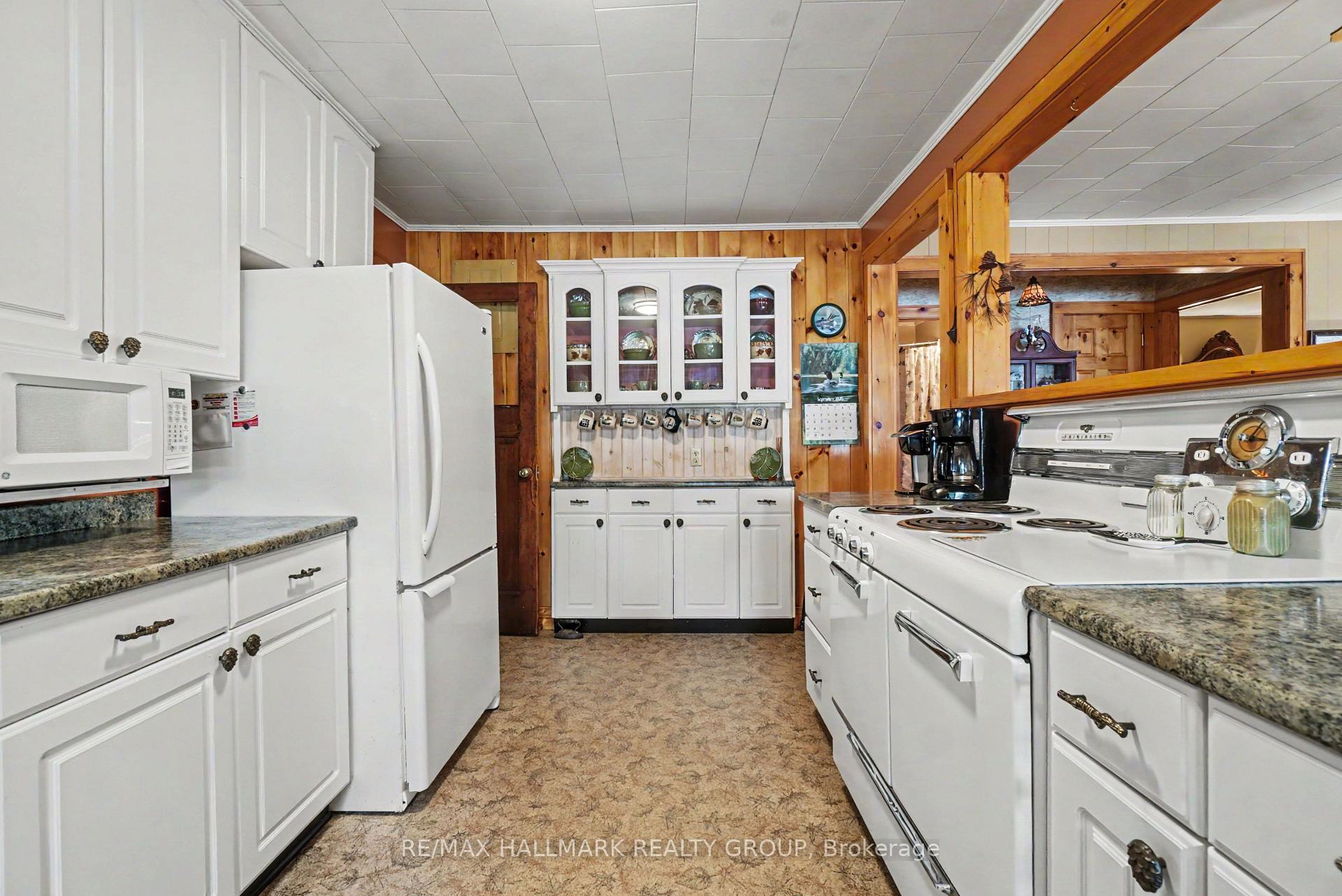 Photo 20 of 391 Long Lake Road, Tay Valley, Bathurst/Burgess & Sherbrooke (North Burgess) Twp — HOMEH