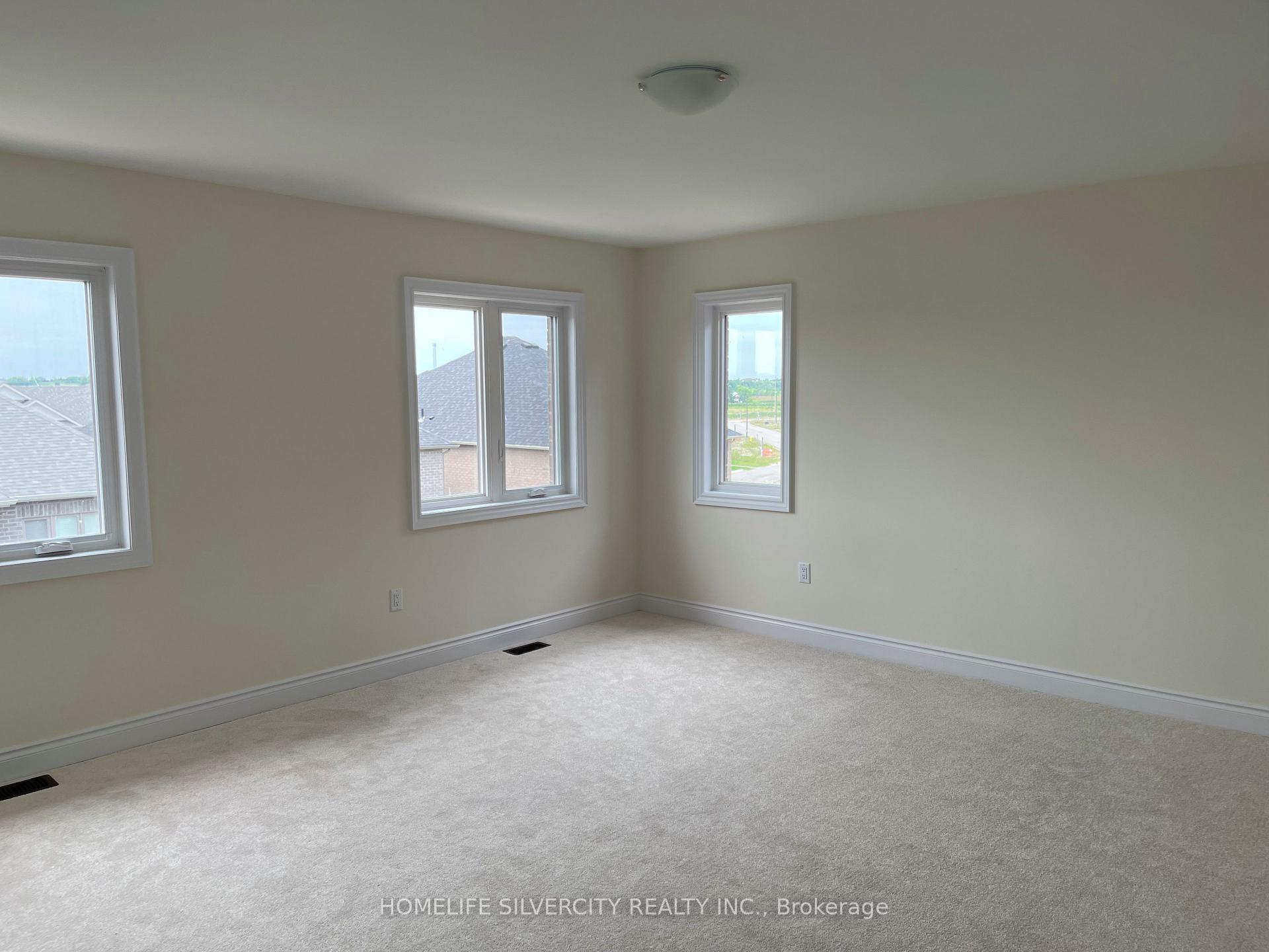 Photo 10 of 138 Kennedy Boulevard, New Tecumseth, Rural New Tecumseth — HOMEH