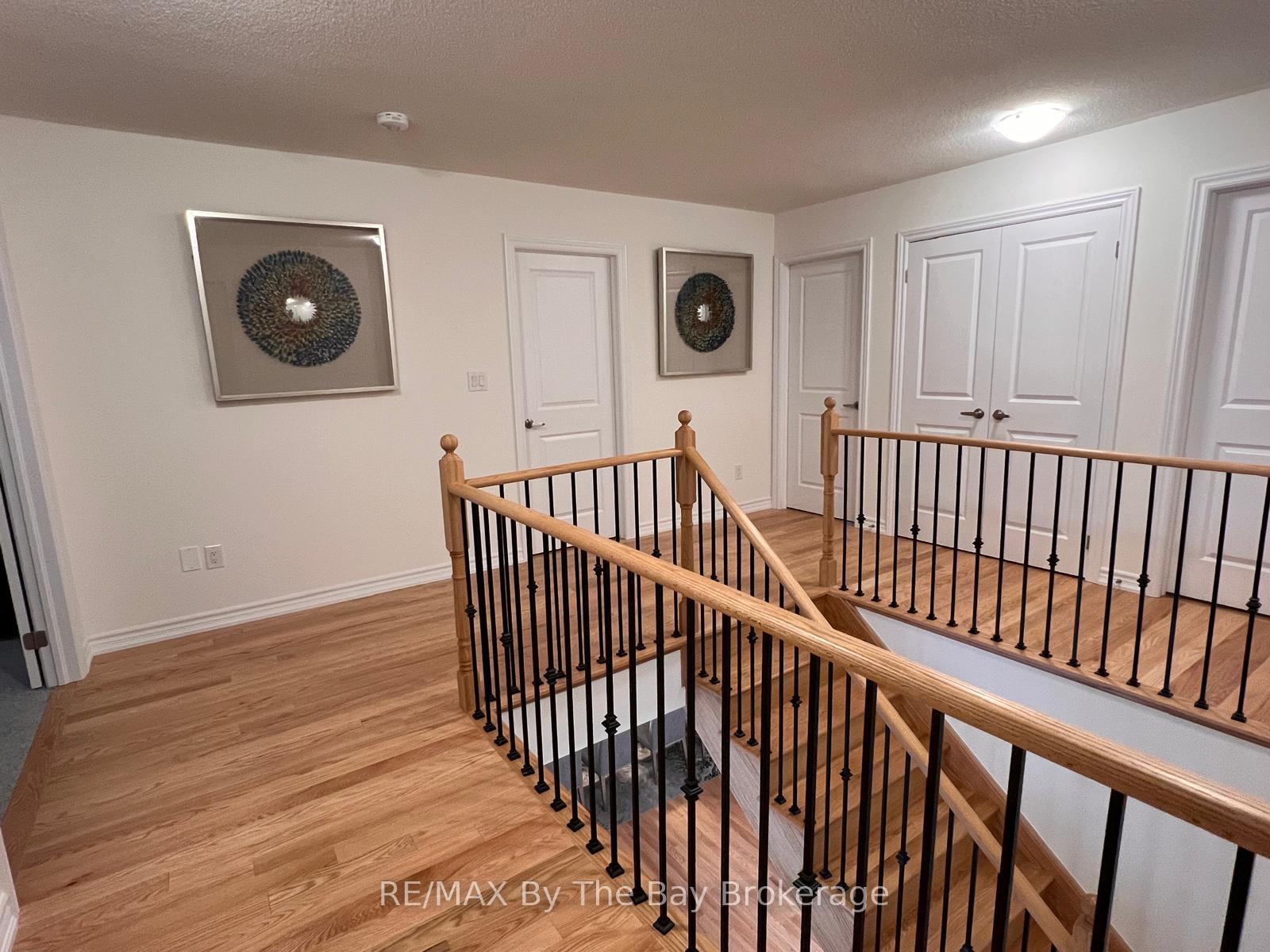 Photo 15 of 46 Rosanne Circle, Wasaga Beach — HOMEH