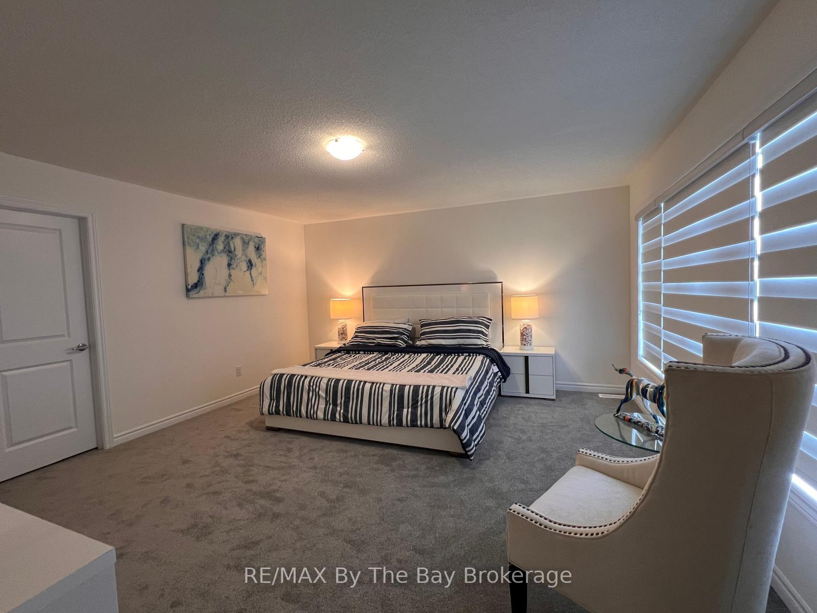 Photo 21 of 46 Rosanne Circle, Wasaga Beach — HOMEH