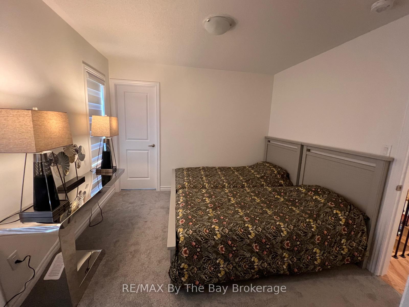 Photo 24 of 46 Rosanne Circle, Wasaga Beach — HOMEH