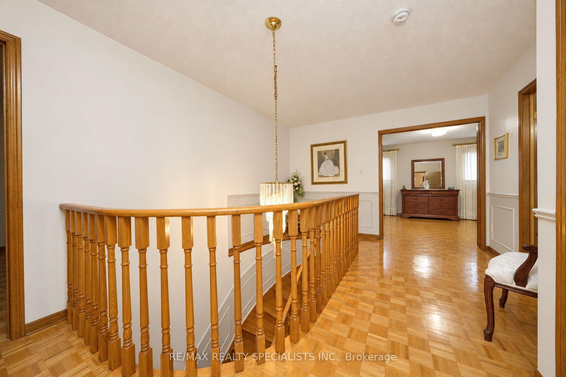 Photo 20 of 157 Sunforest Drive, Brampton, Heart Lake West — HOMEH