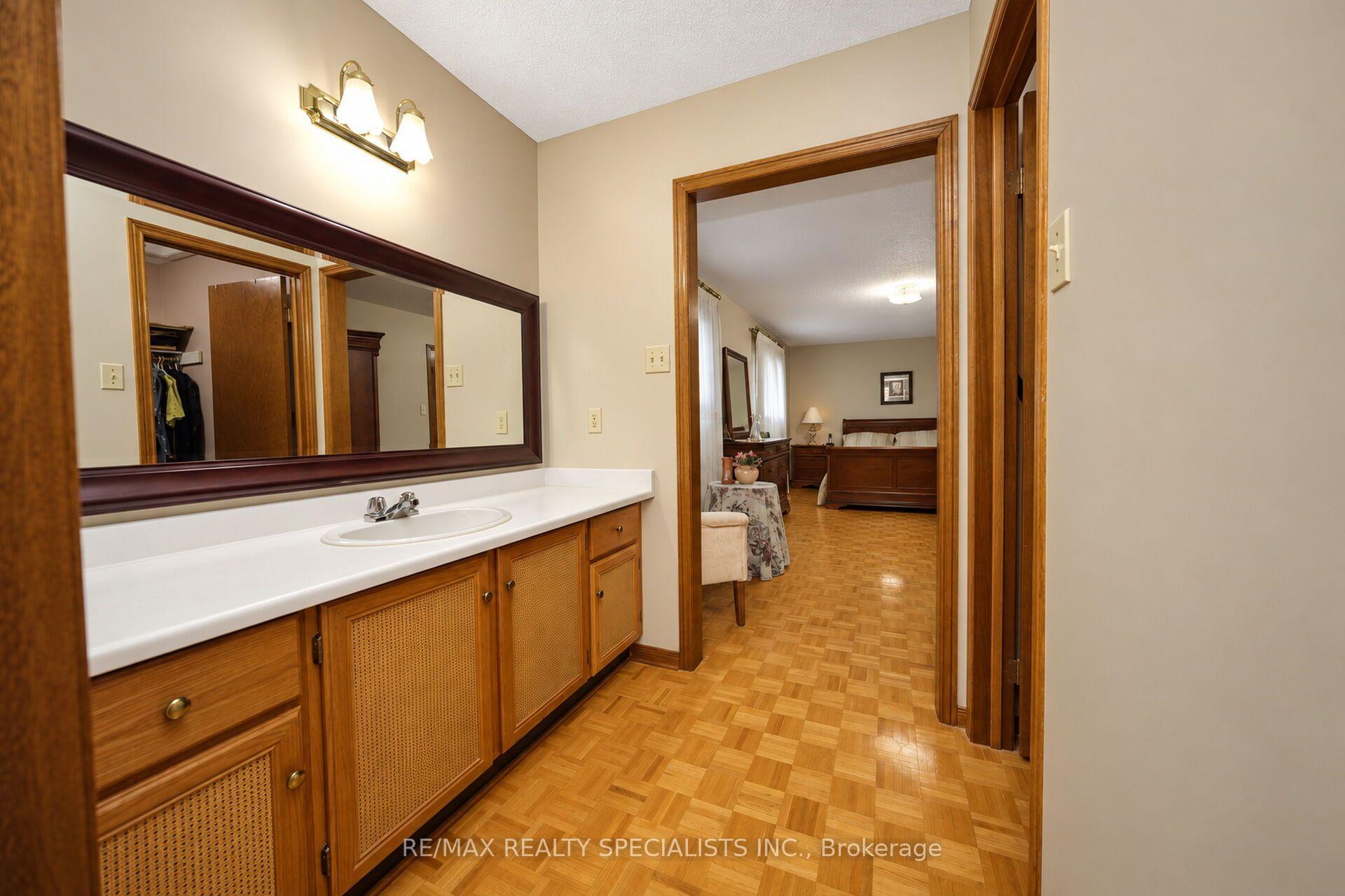 Photo 26 of 157 Sunforest Drive, Brampton, Heart Lake West — HOMEH