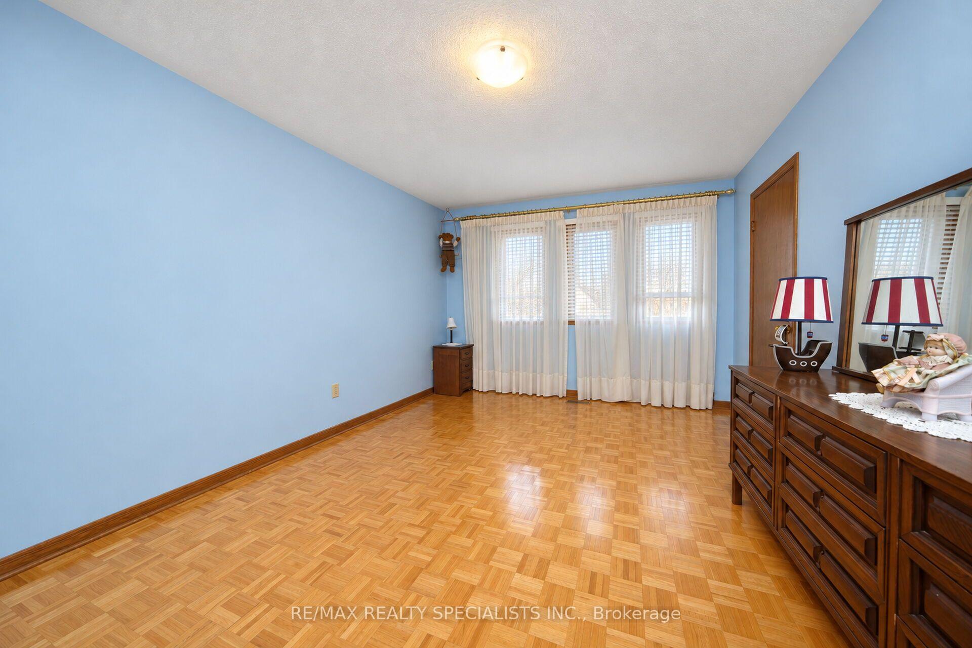 Photo 31 of 157 Sunforest Drive, Brampton, Heart Lake West — HOMEH