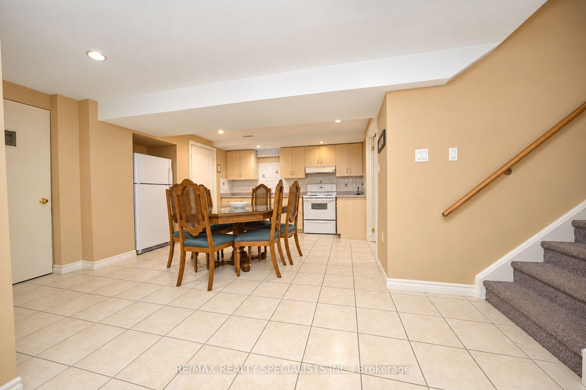 Photo 41 of 157 Sunforest Drive, Brampton, Heart Lake West — HOMEH